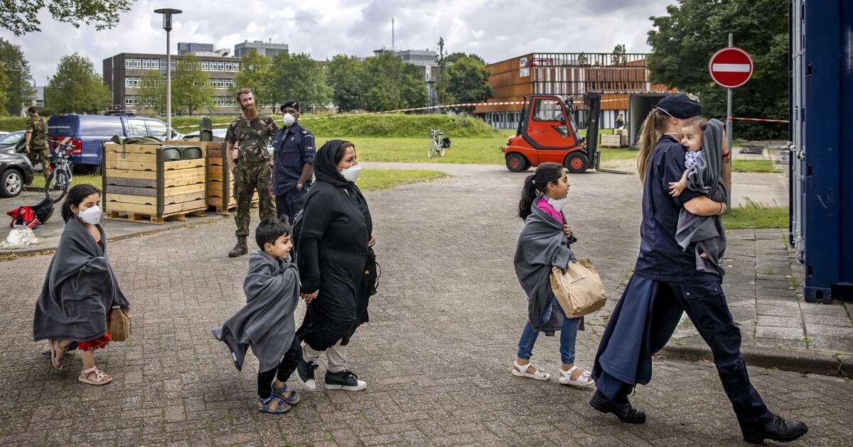 Hoe De Evacuatie Van Afghanen Van Erekwestie Tot Een Immigratiekwestie