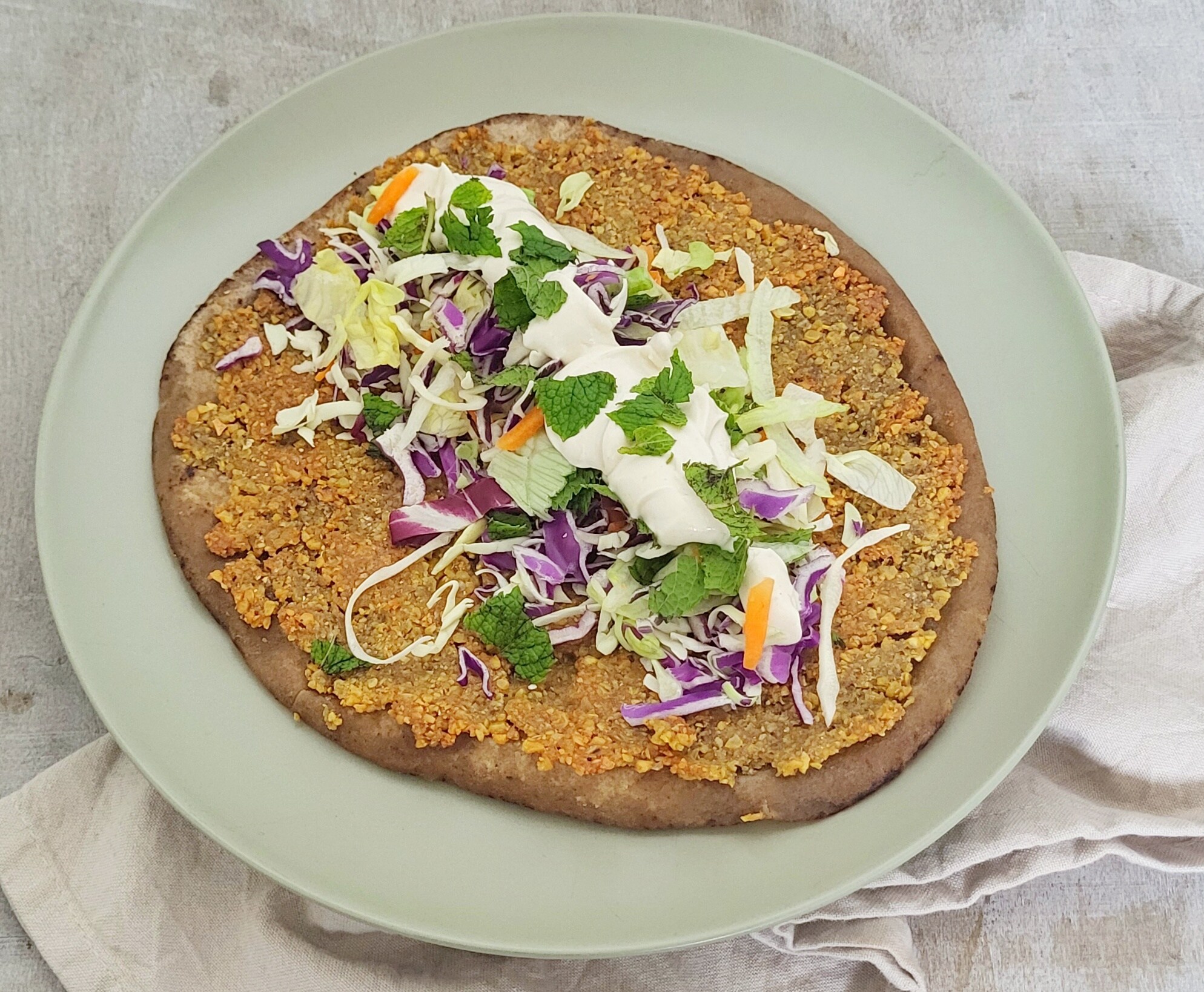 De Volkskeuken Platbrood Met Platte Falafel Vegetarisch De Volkskrant