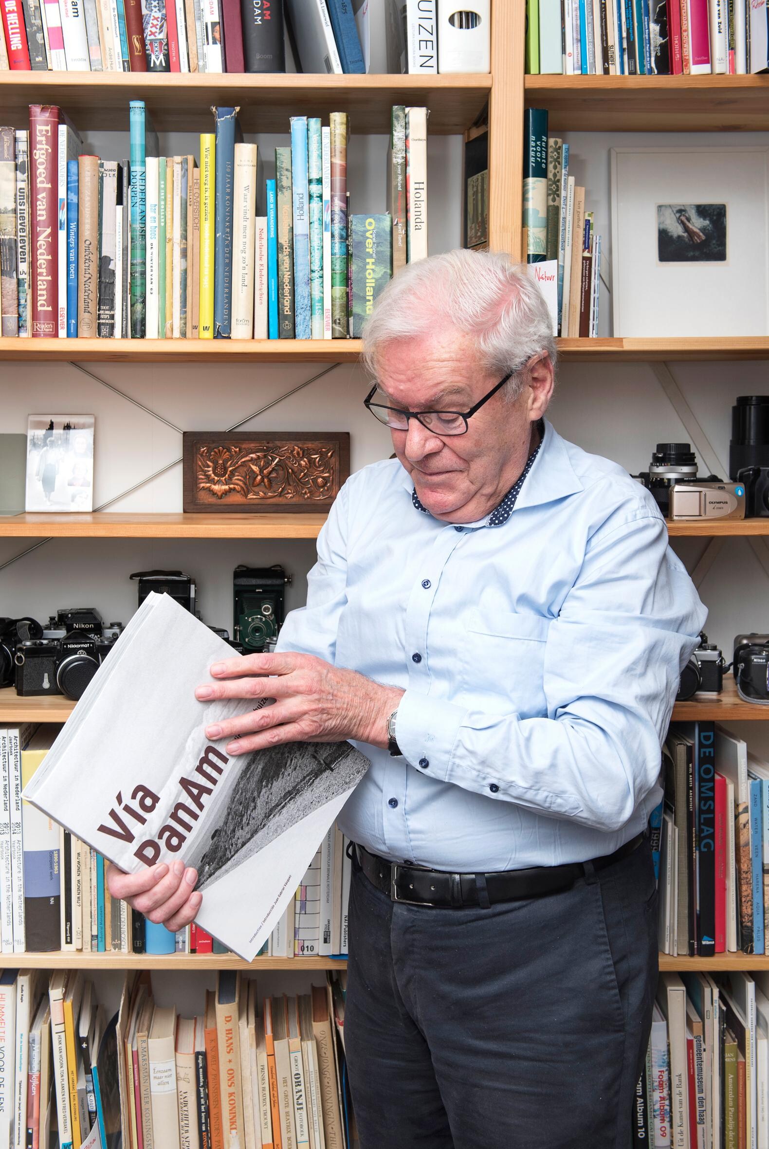 Jan Wingender verzamelde 7.500 fotoboeken: 'Ik heb geen cent te makken ...
