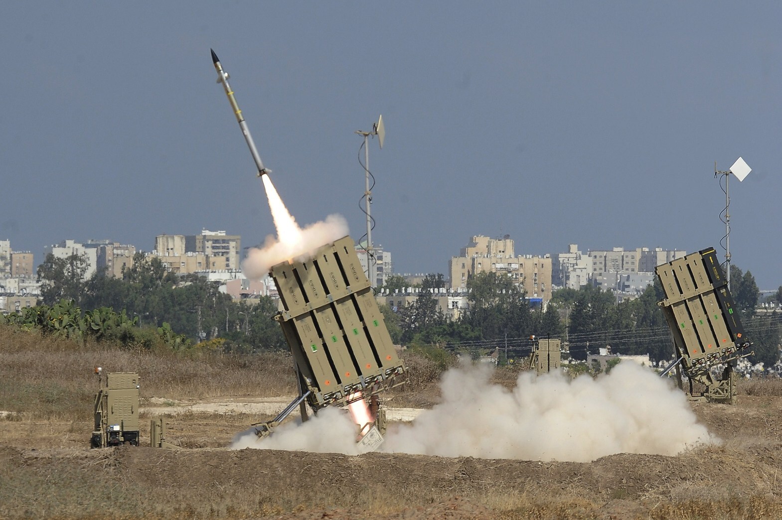 Met welk 'nieuw' wapen wordt Israël bestookt? | de Volkskrant