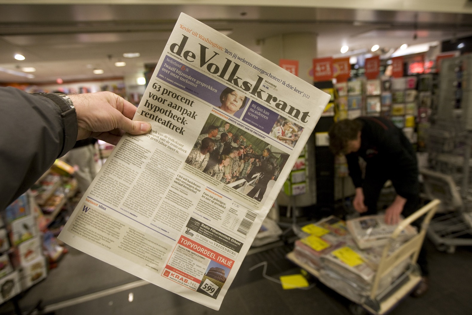 Lang leve de papieren krant | de Volkskrant