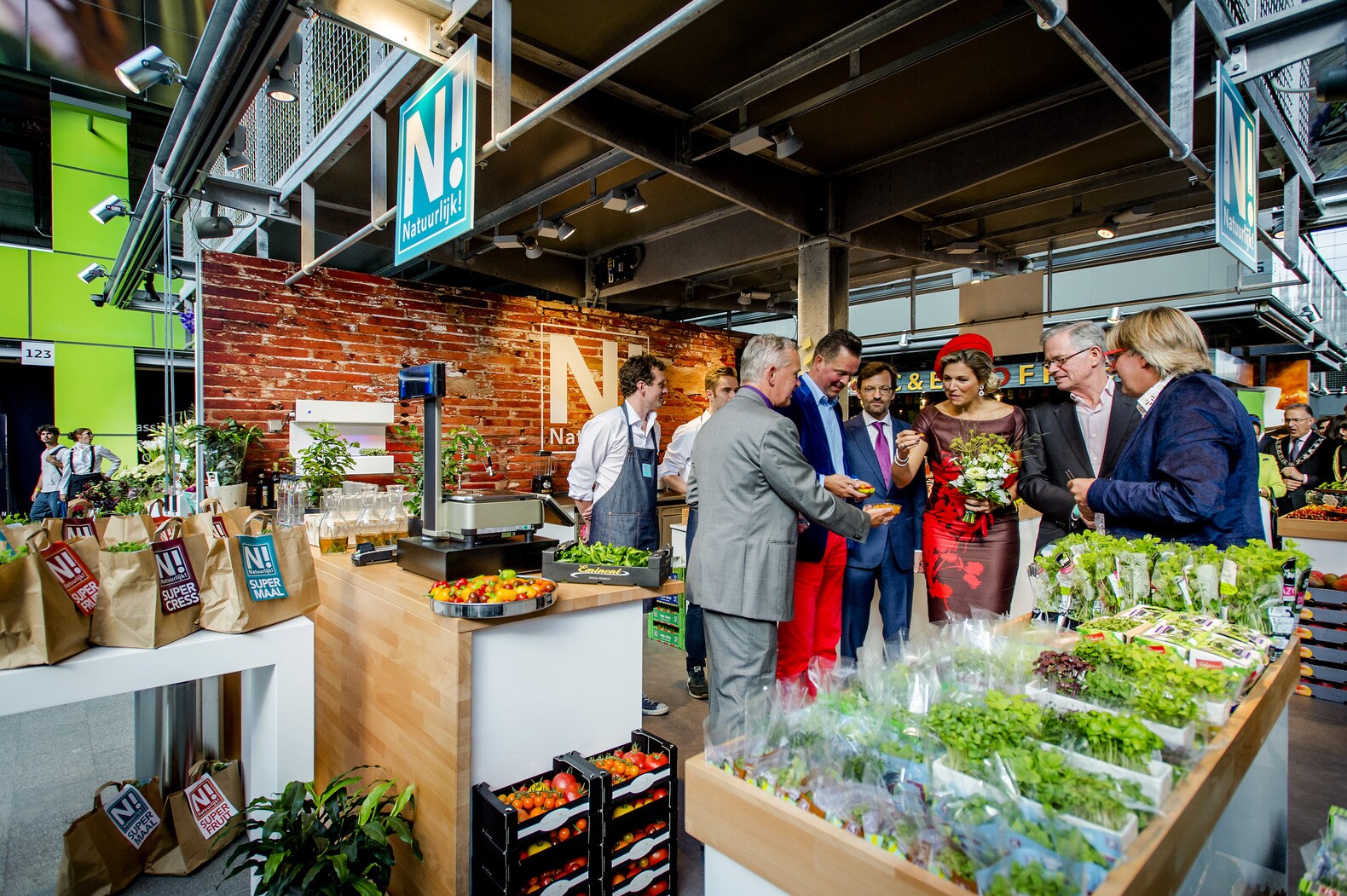 Opkomst versmarkt gaat supermarkten pijn doen | de Volkskrant