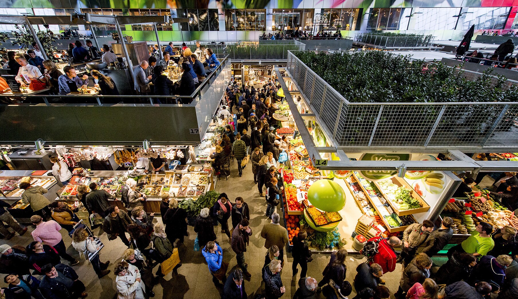 Opkomst versmarkt gaat supermarkten pijn doen | de Volkskrant