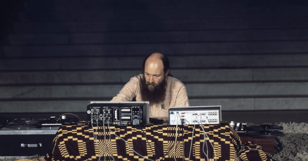 De maximale vrijheid van minimalcomponist Terry Riley | de Volkskrant