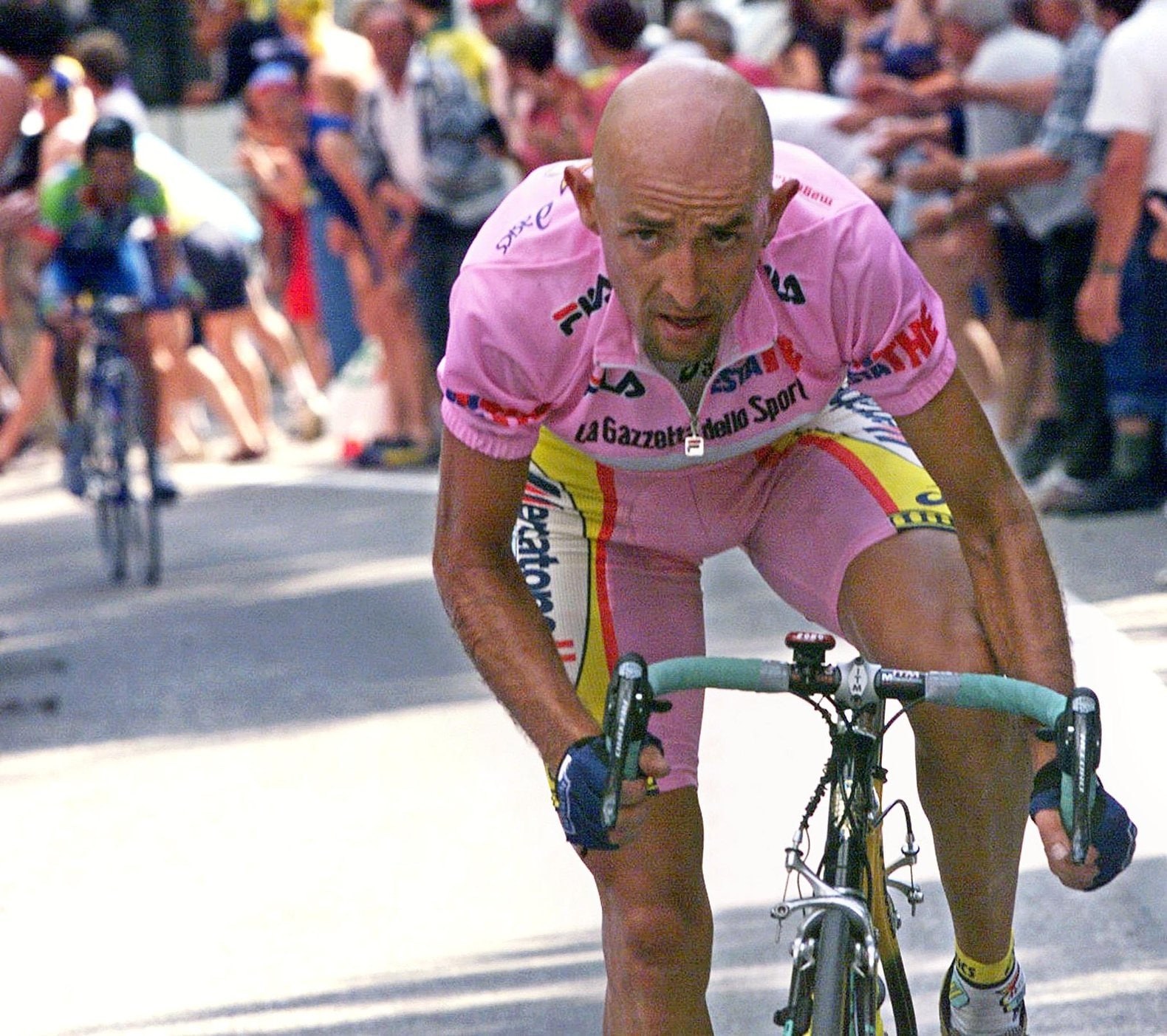 marco-pantani-in-de-giro-d-italia-van-1999