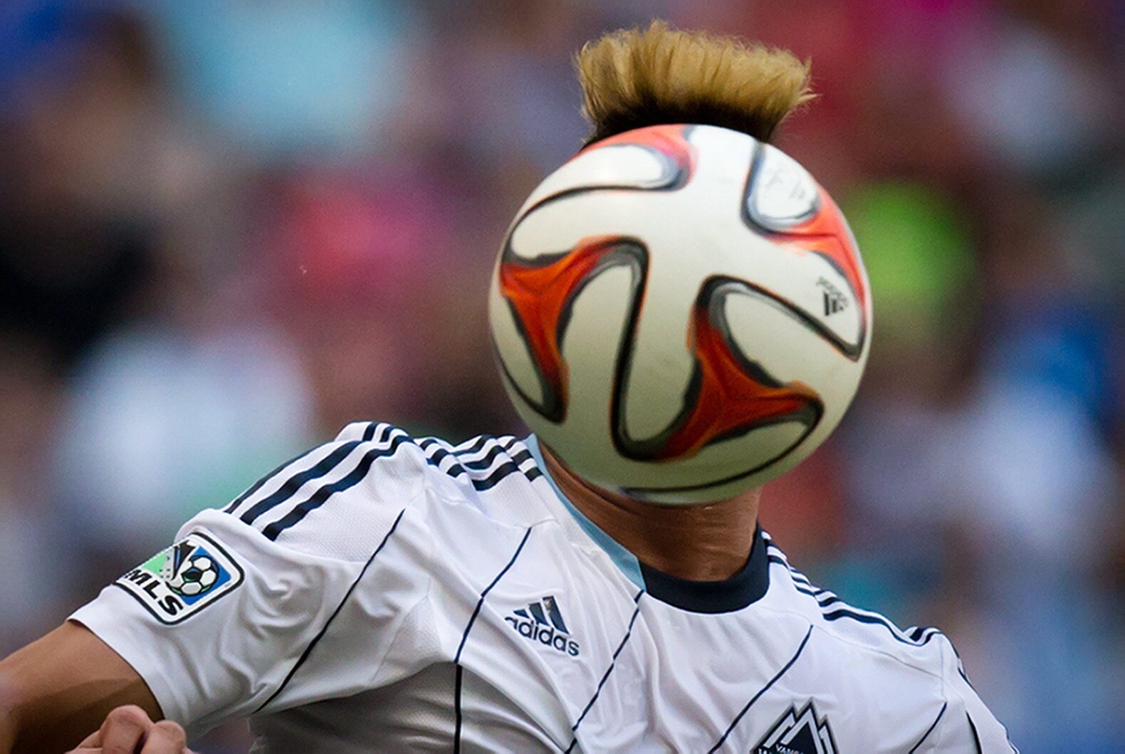 Kunt u deze voetballer herkennen zonder zijn gezicht te zien? (Antwoord onderaan de blogupdate).