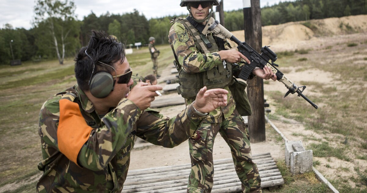 Wat is het effect van de bezuinigingen op Defensie? | de Volkskrant