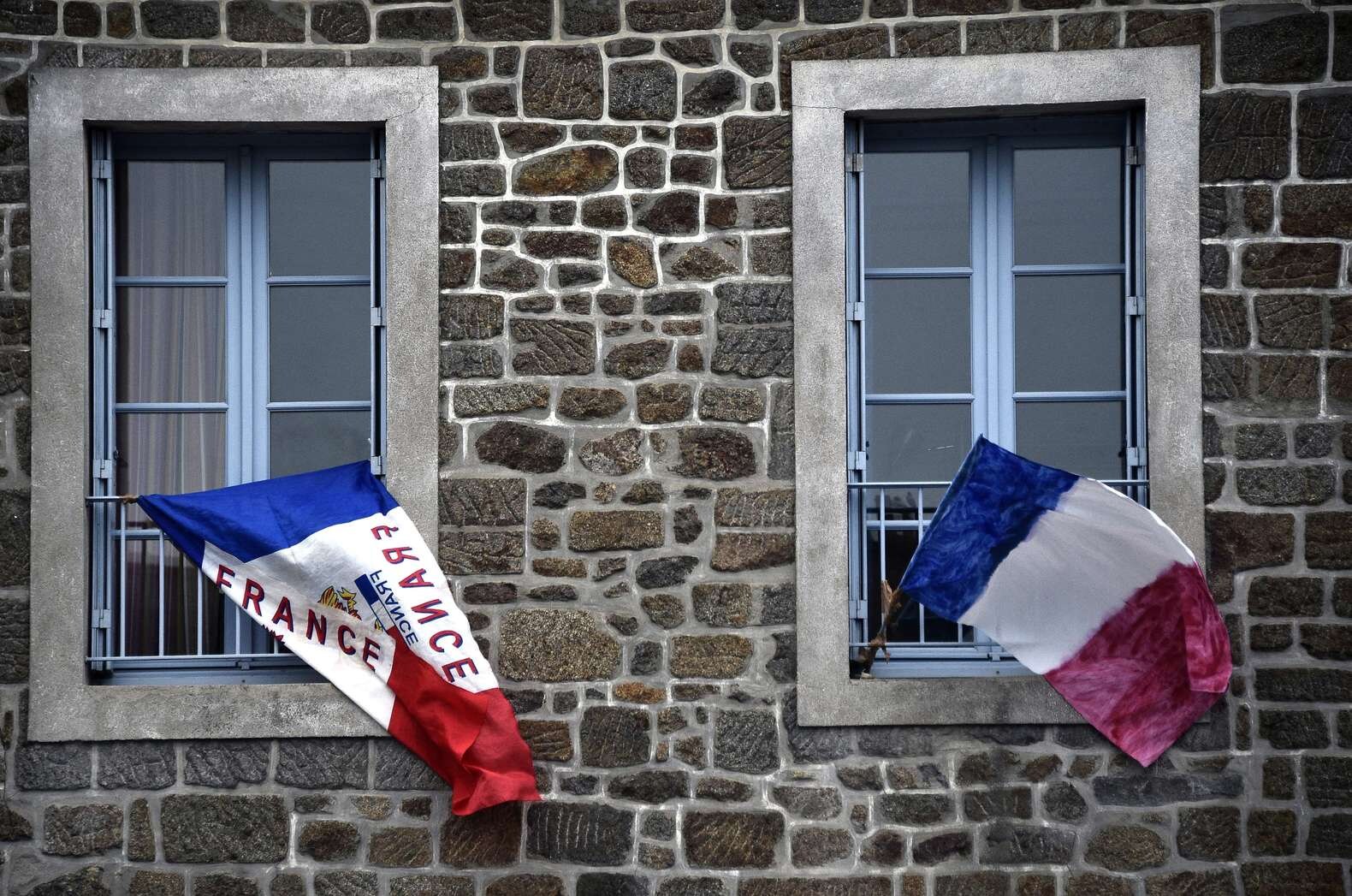 Herdenking 'Parijs': 'Terroristen hebben hun God verraden'