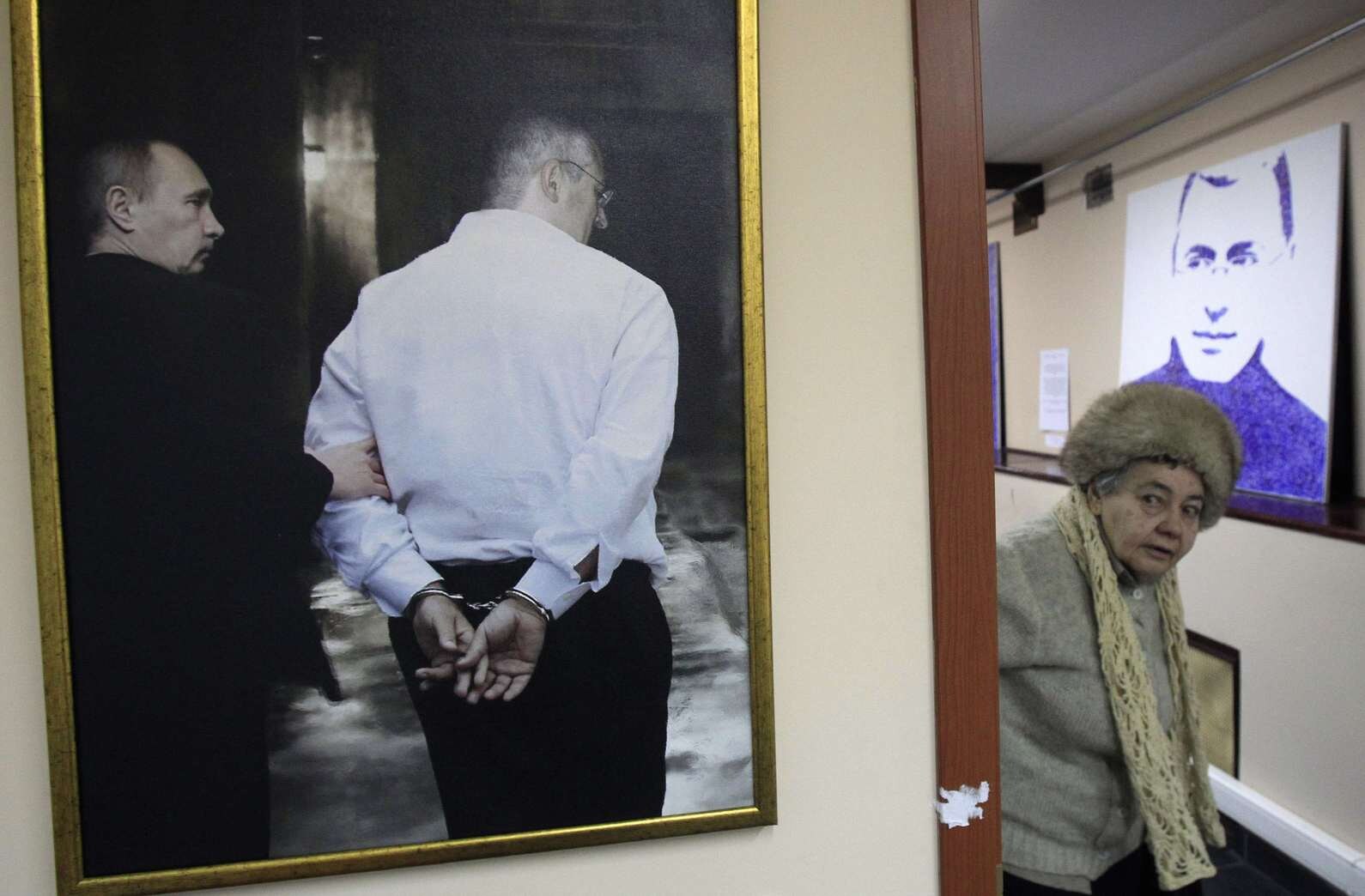 Een expositie in 2010, naar aanleiding van de veroordeling van Michail Chodorkovsky.