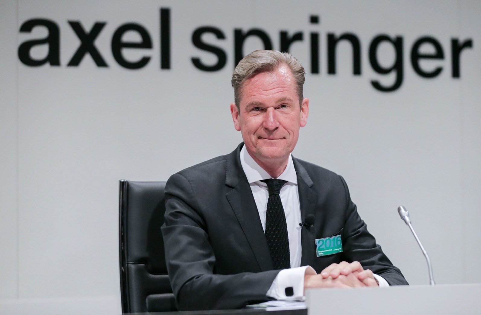 Baas van Axel Springer opnieuw onder vuur, Noorse premier verdient zich ...