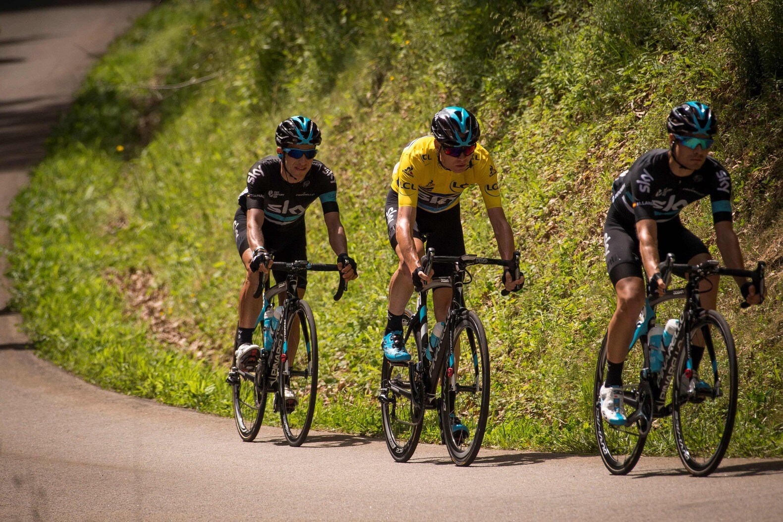 Team Sky, met Chris Froome in het midden.