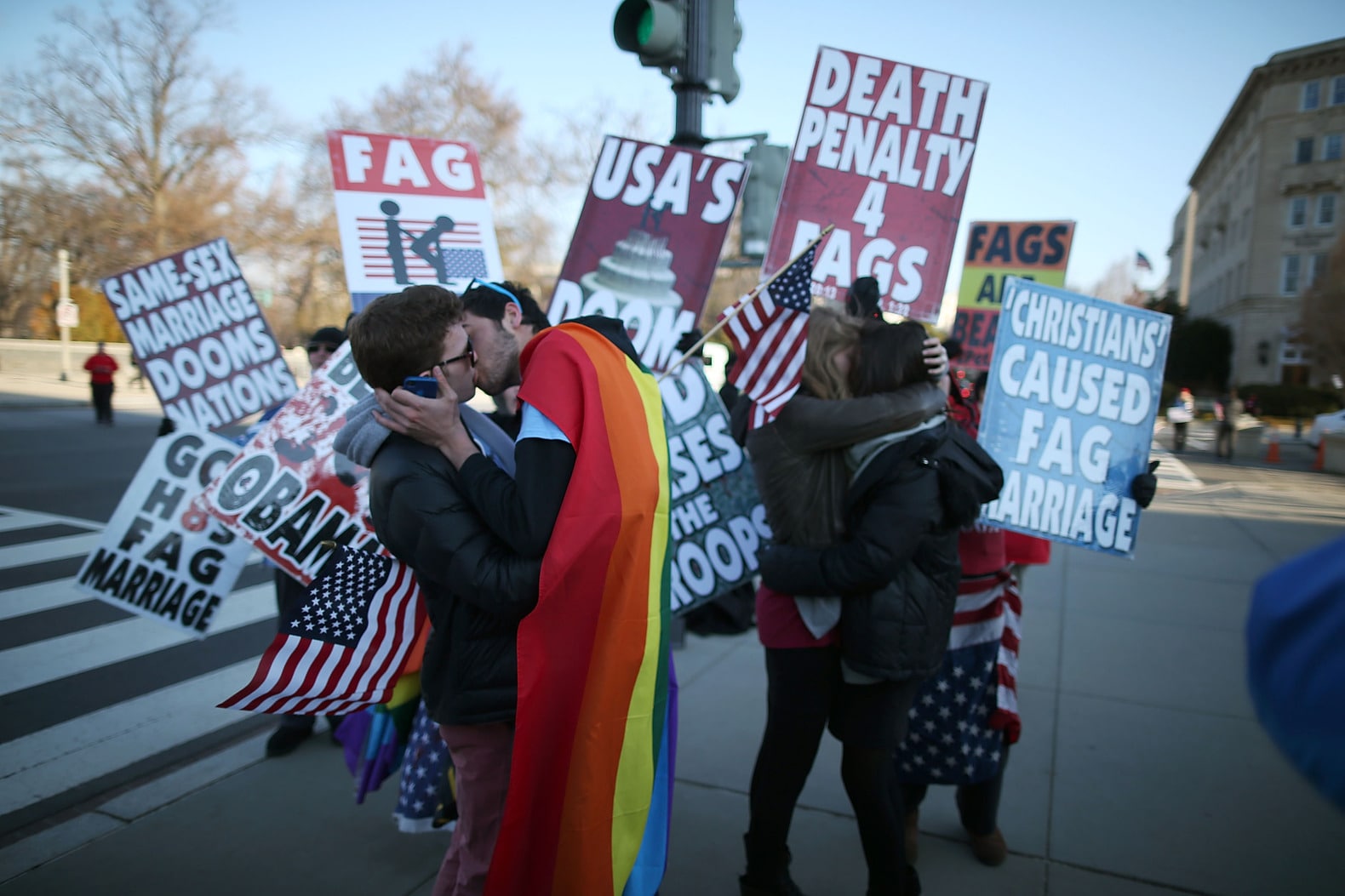 Anti-homo-kerk gaat demonstreren op begrafenissen Orlando-slachtoffers | de  Volkskrant