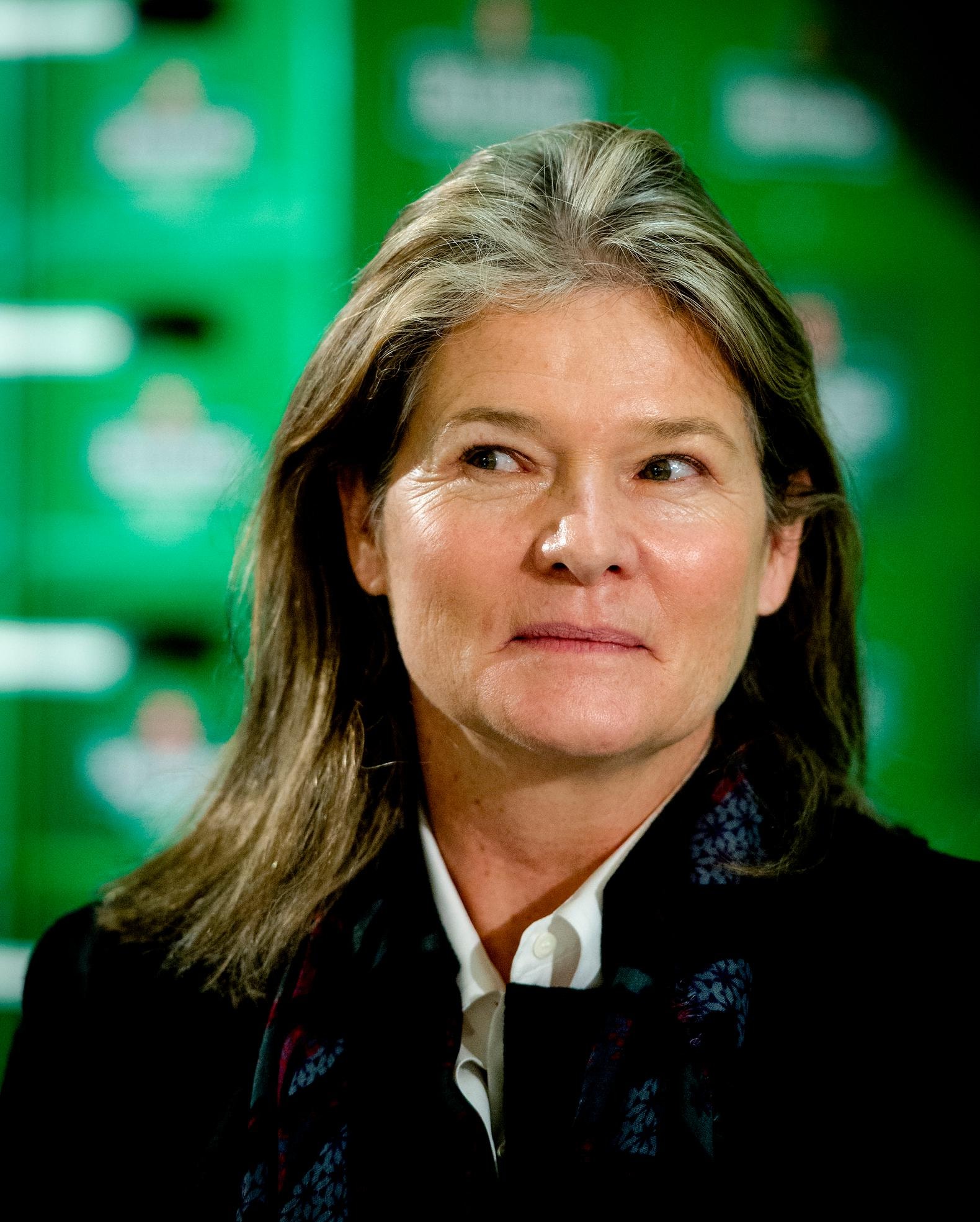 Rijkste vrouw weet de fiscus te foppen, bloemenbaas klaagt over de