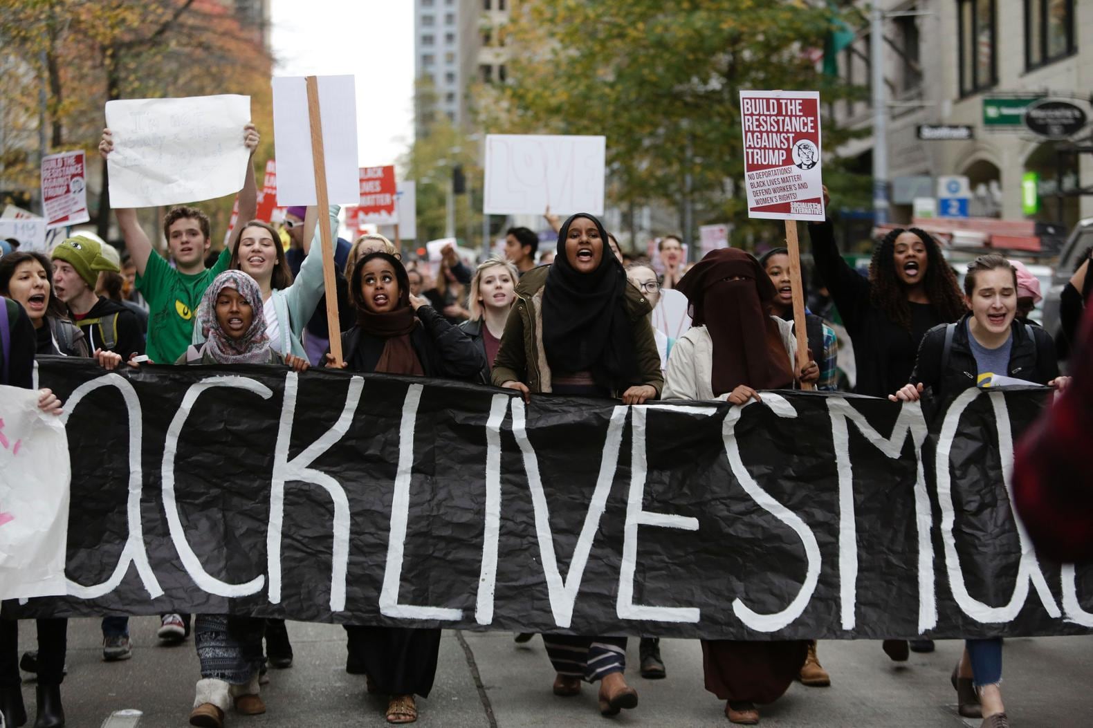 'Als je racisme kunt aanleren, kun je het ook afleren' | de Volkskrant