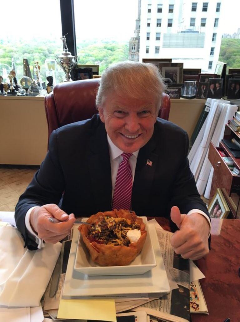 achter-een-taco-bowl-i-love-hispanics