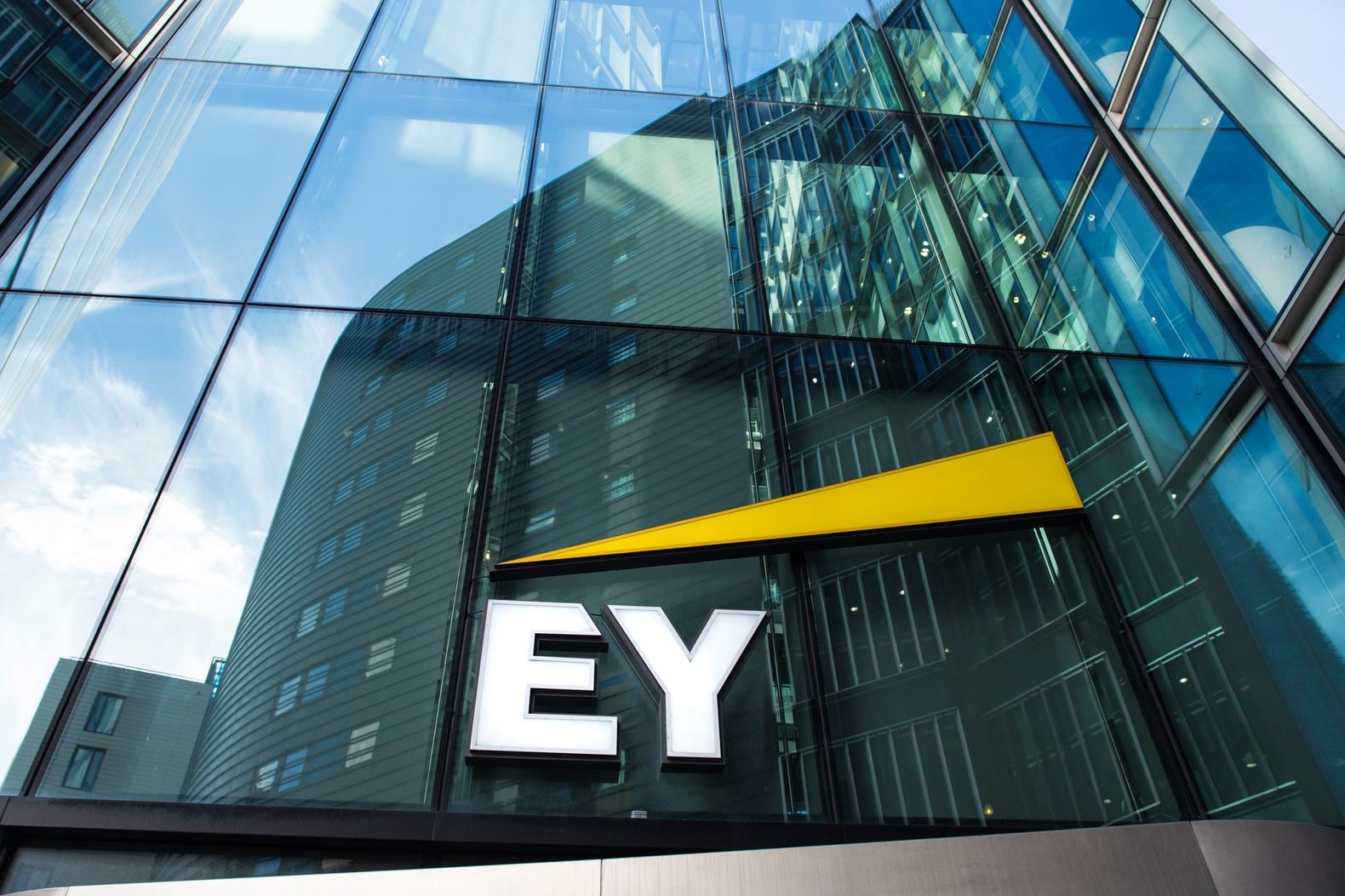 Weer missers in accountancy: hoogste baas EY zag grote fouten Rabobank over het hoofd