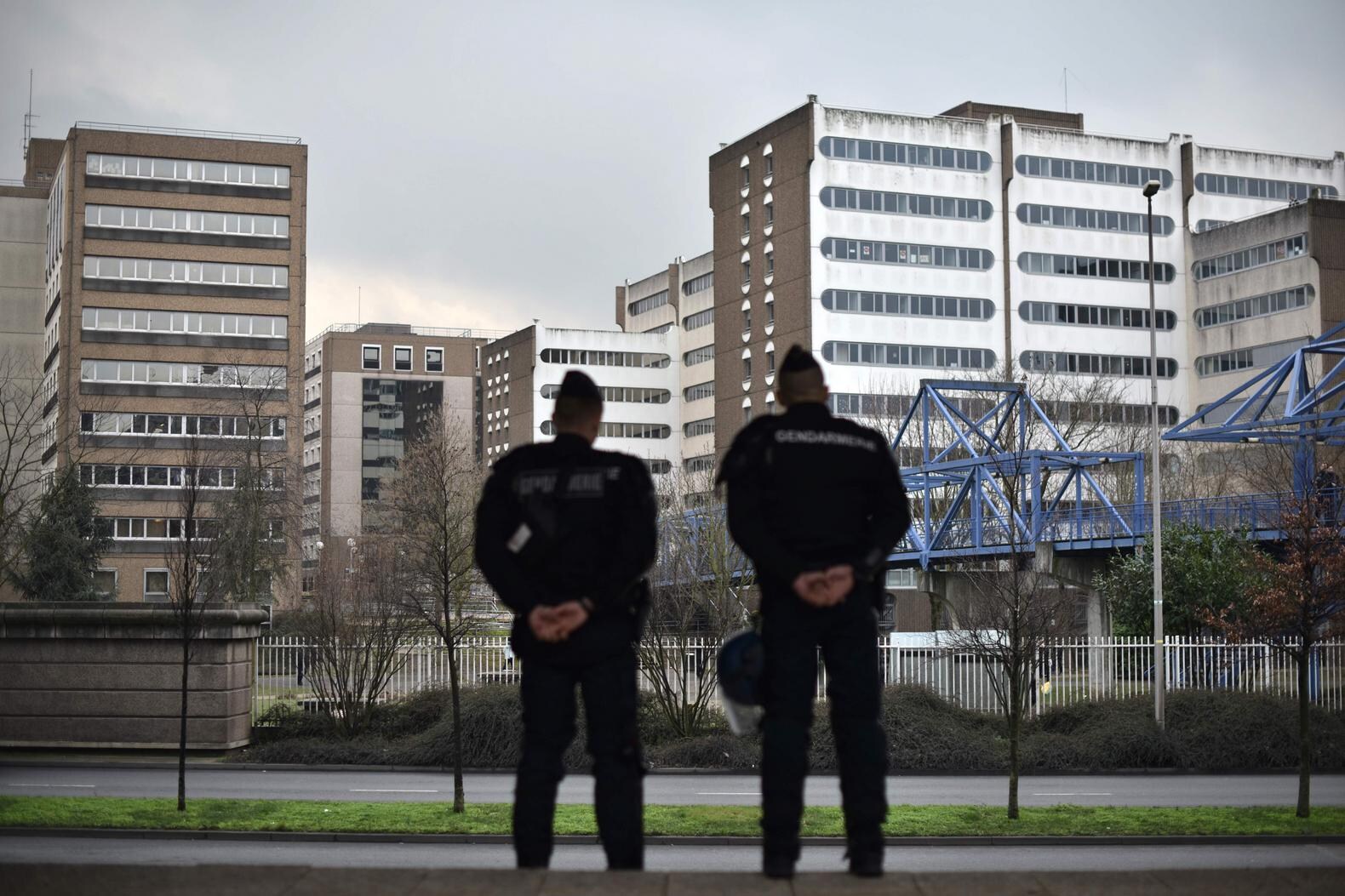 Cruciaal om toekomst te geven aan jongens uit de cités | de Volkskrant