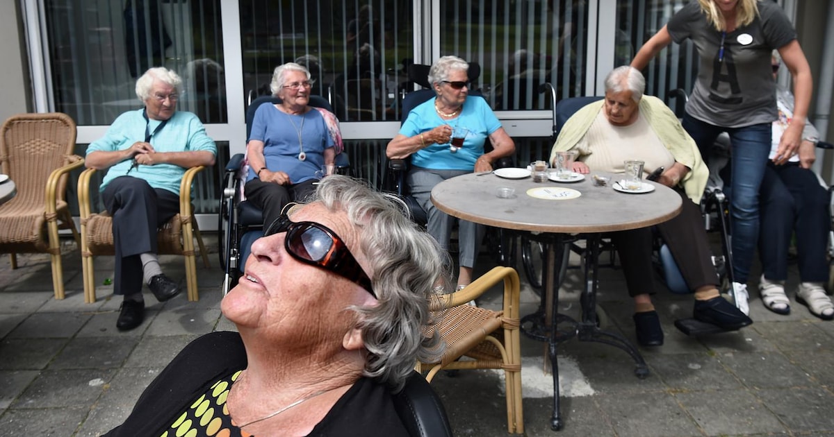 Dikker, Eenzamer, Maar Wel Ouder En Langer Gezond: Zo Ziet Het RIVM ...