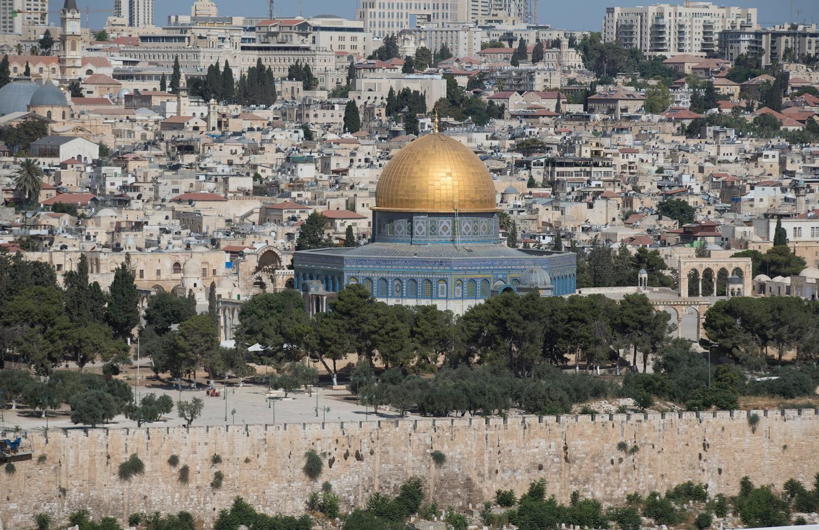 De beroemde Tempelberg in het oude gedeelte van Jeruzalem, met de Al Aqsa-moskee.