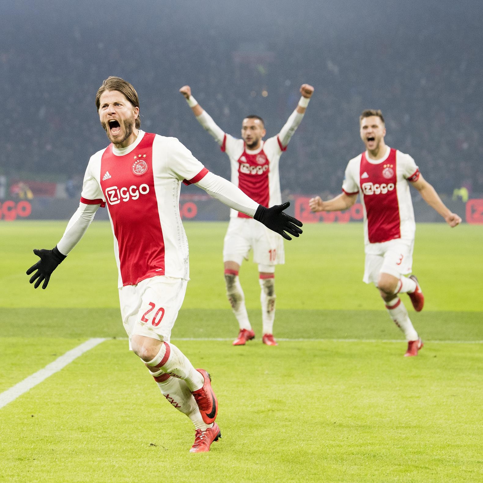 Lasse Schöne gelooft nog in kampioenschap voor Ajax