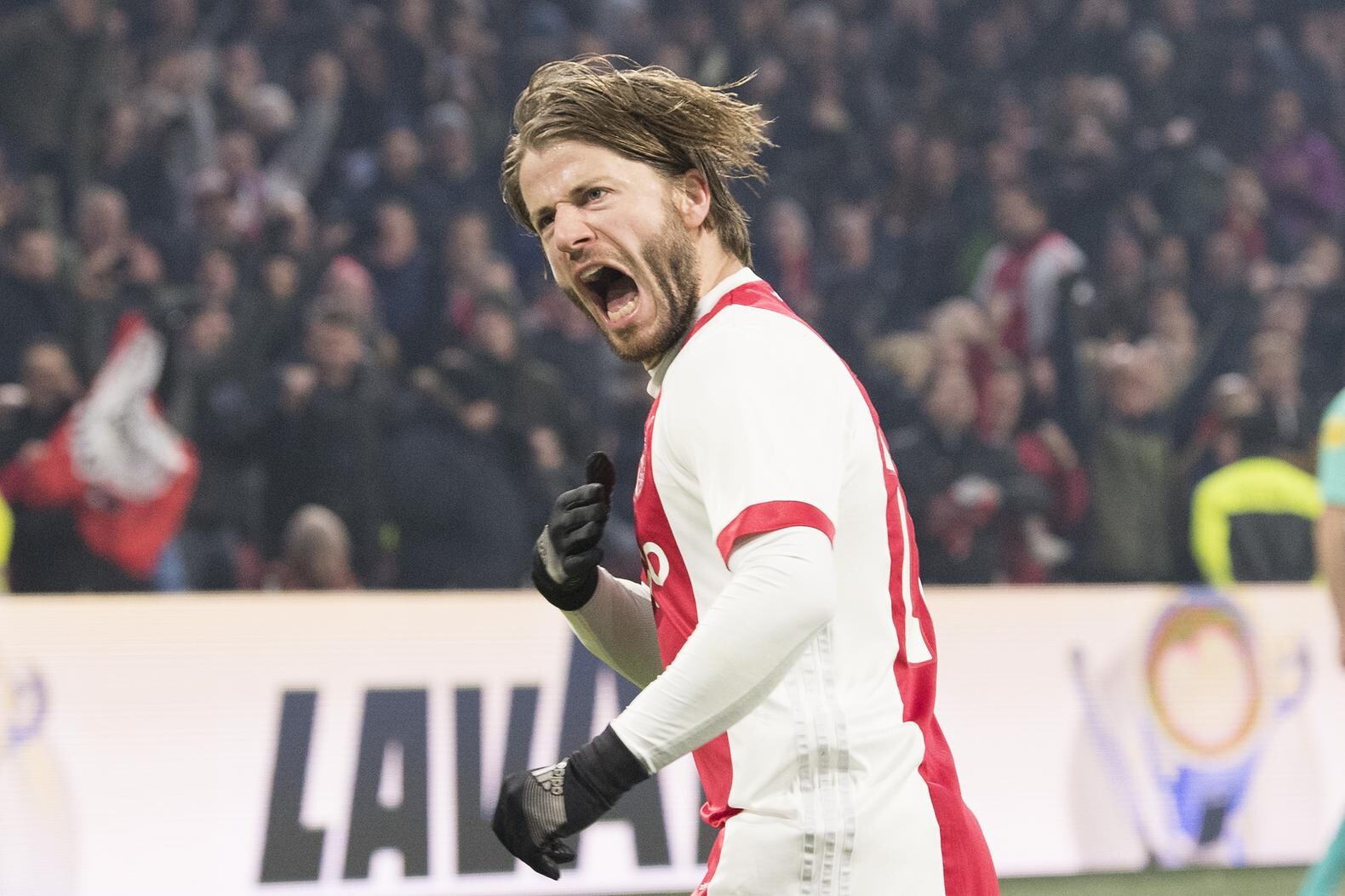 Lasse Schöne gelooft nog in kampioenschap voor Ajax