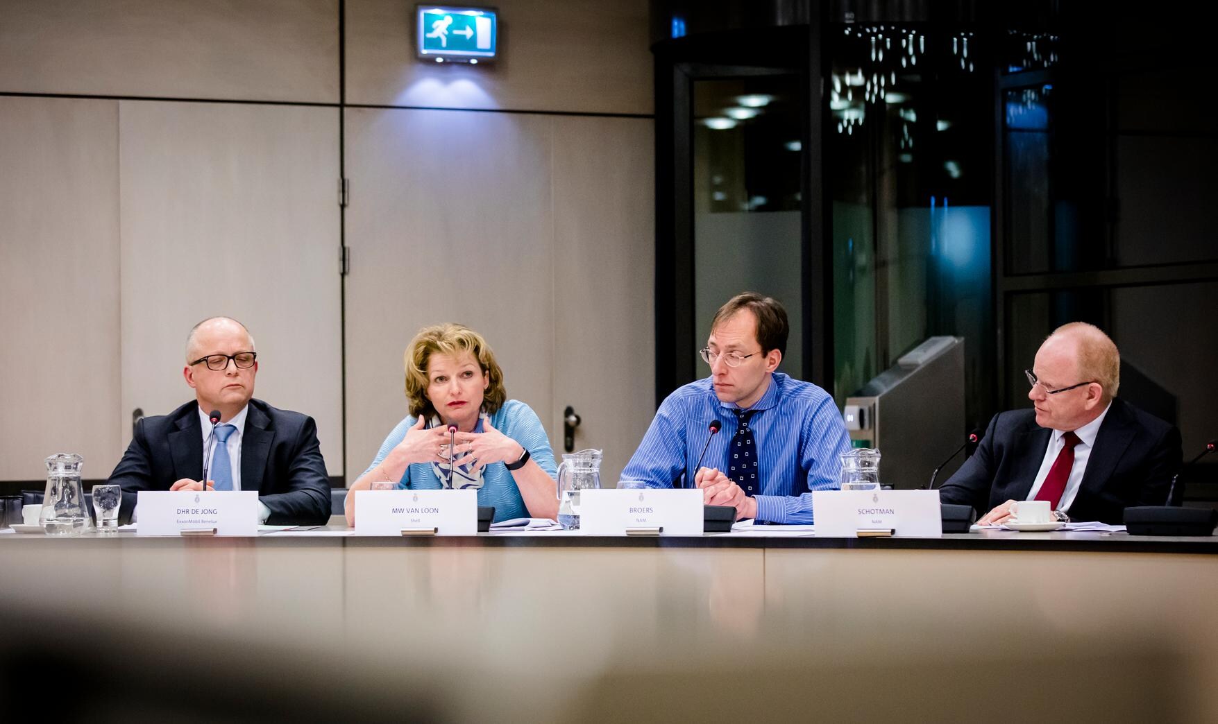 Tweede Kamer vertrouwt niet meer op garanties van Shell, NAM en Exxon ...