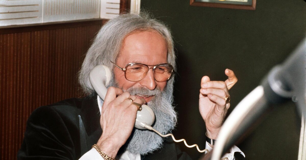 Peter Buwalda wacht tevergeefs op mail van Vader Abraham: 'Had ik ook ...