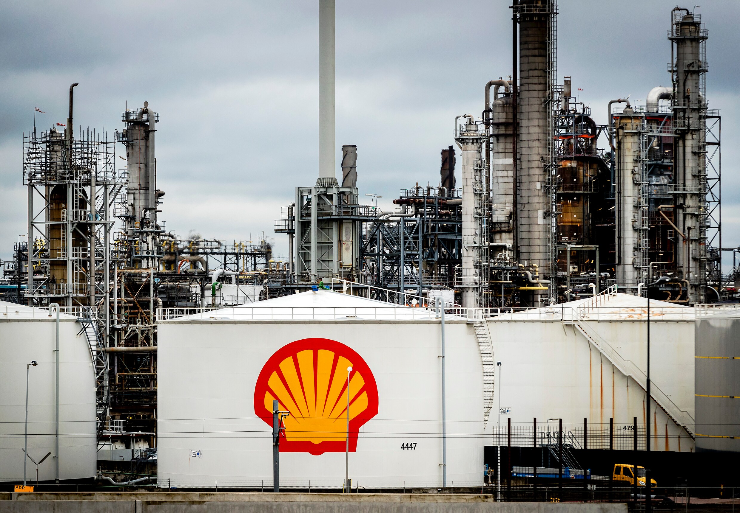 Shell helpt klanten klimaatneutraal autorijden door het planten van ...