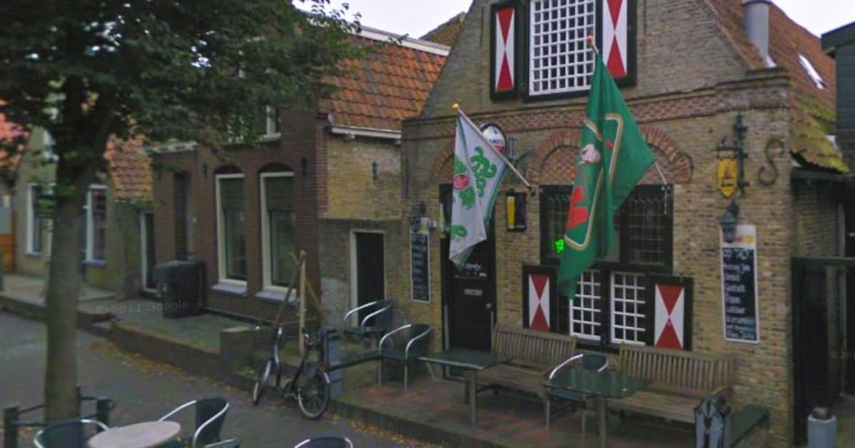 'De nieuwe eigenaar van ons café werd de initiatiefnemer van Oerol. Ik ben nooit meer naar Terschell