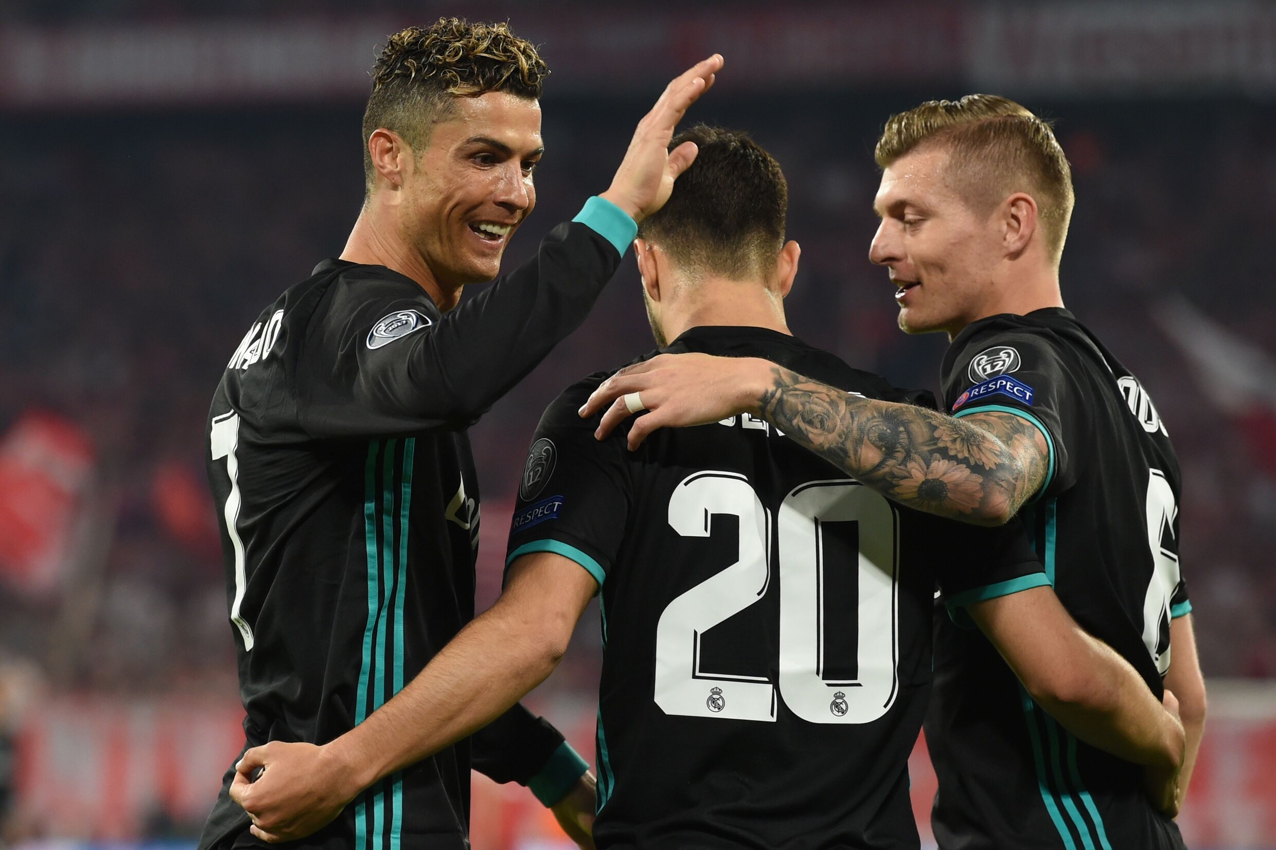 Real Madrid wint op bezoek bij Bayern in schitterend affiche met belabberde uitvoering