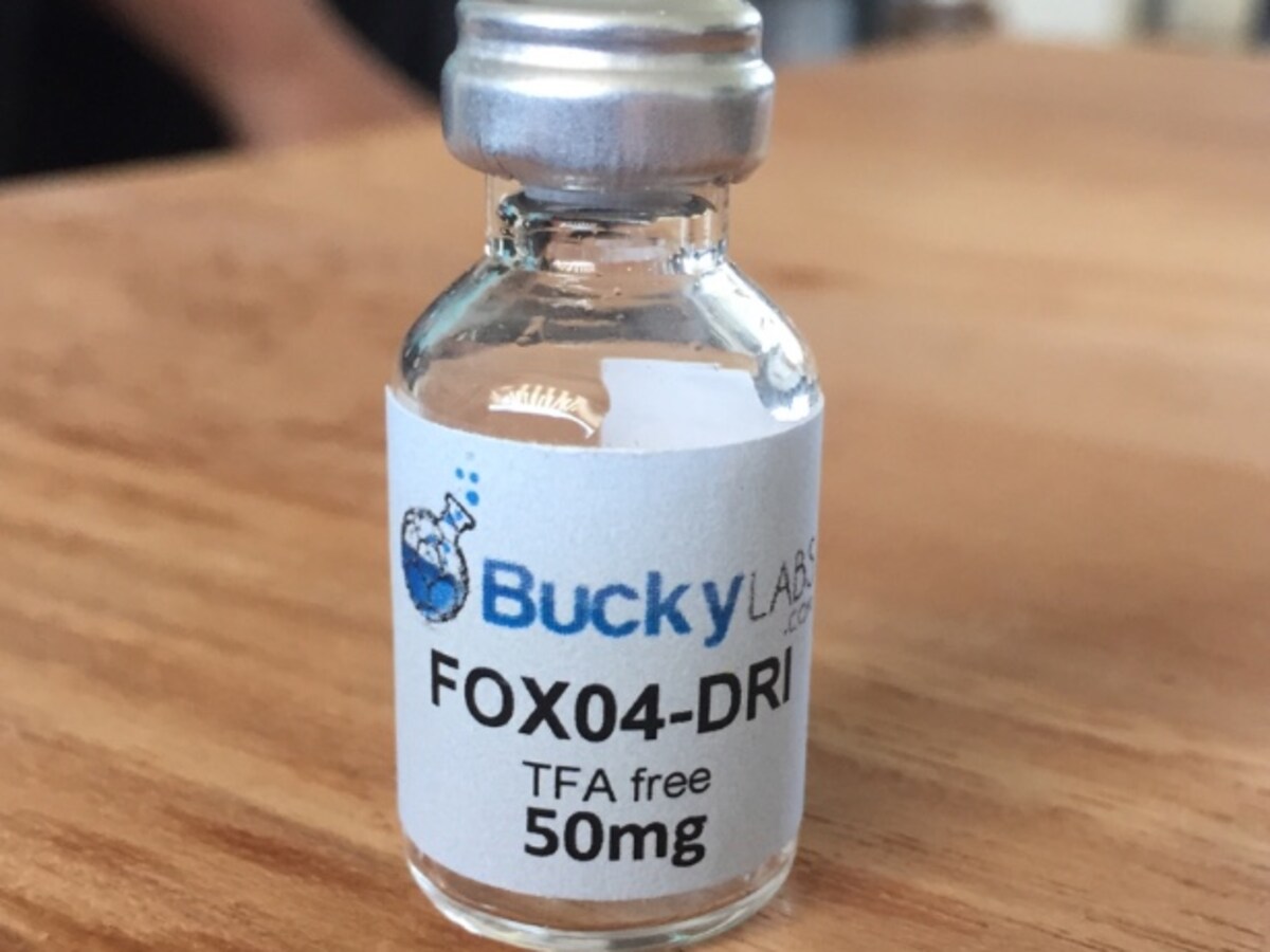 Bert kocht het 'levenselixer' FOXO4-DRI via internet, ook al is dat levensgevaarlijk