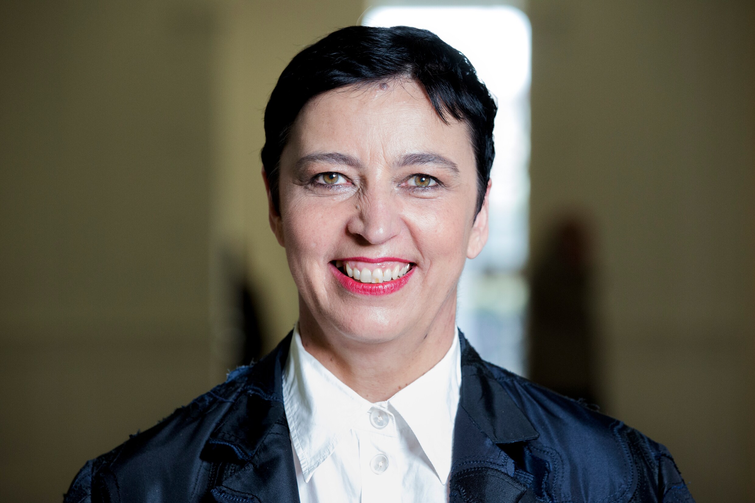 Oud-directeur Ruf sluit terugkeer bij Stedelijk Museum niet uit. ‘Ik ...