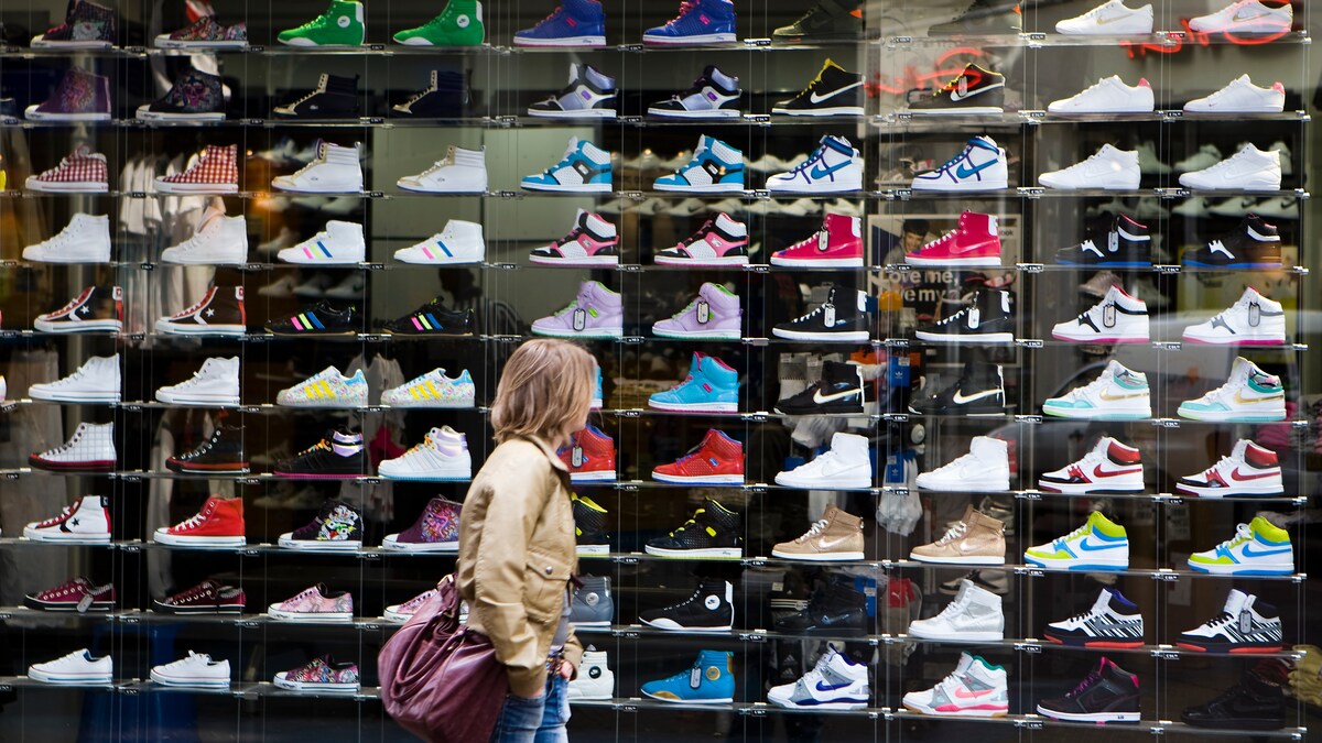 Half miljoen schadevergoeding voor Foot Locker ING had eerder moeten ingrijpen de Volkskrant