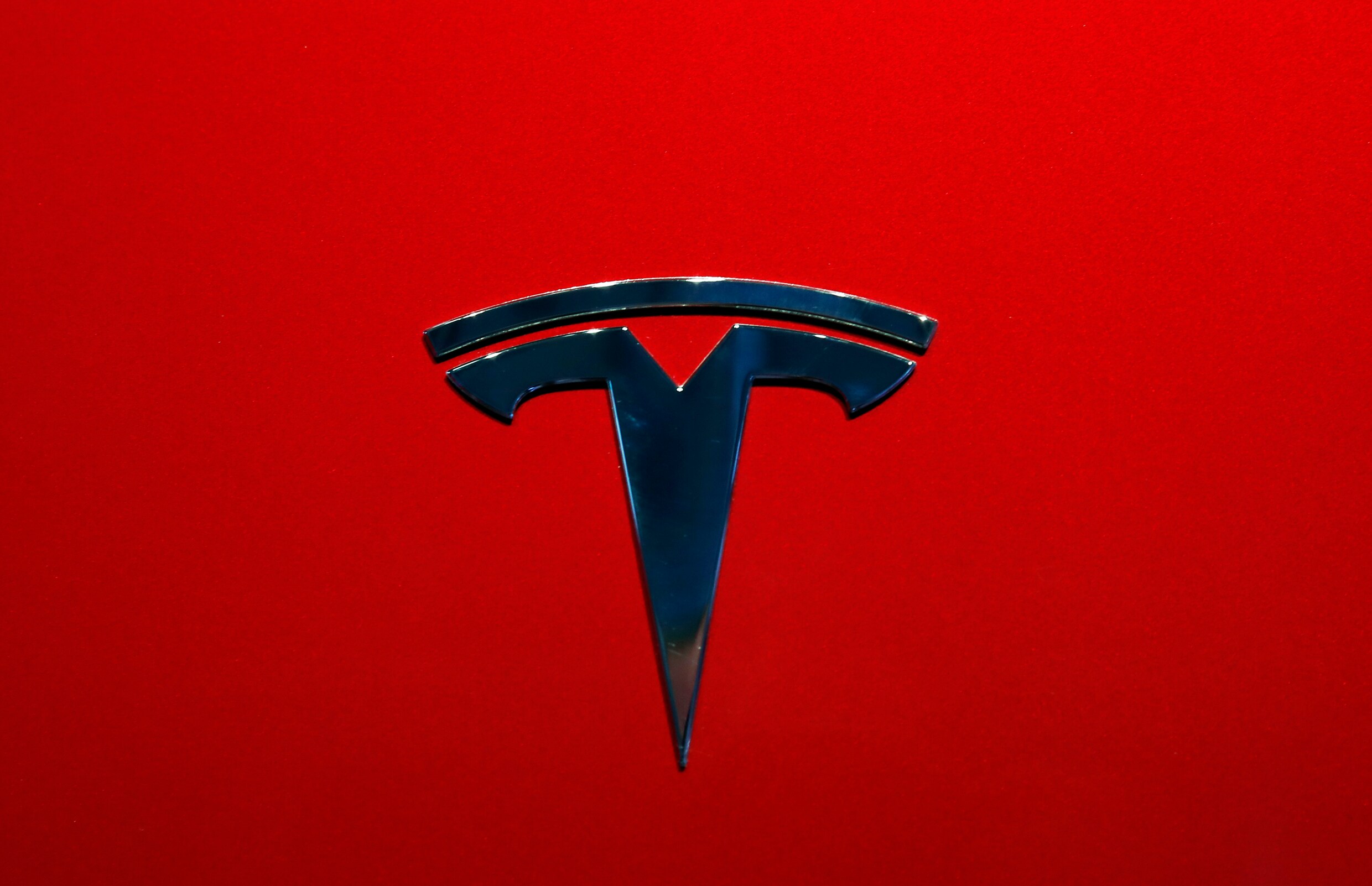 Teslarijder krijgt 70 duizend euro subsidie - Klopt dit wel?