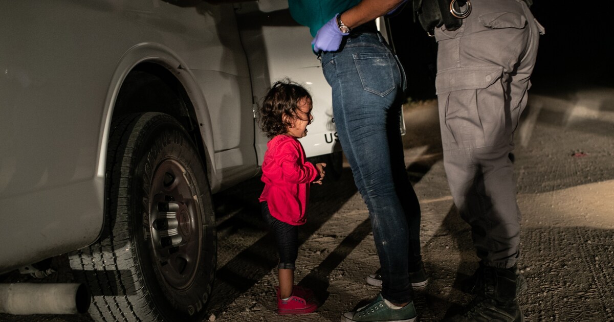 Gadis Menangis John Moore di Perbatasan adalah Foto Pers Dunia 2019
