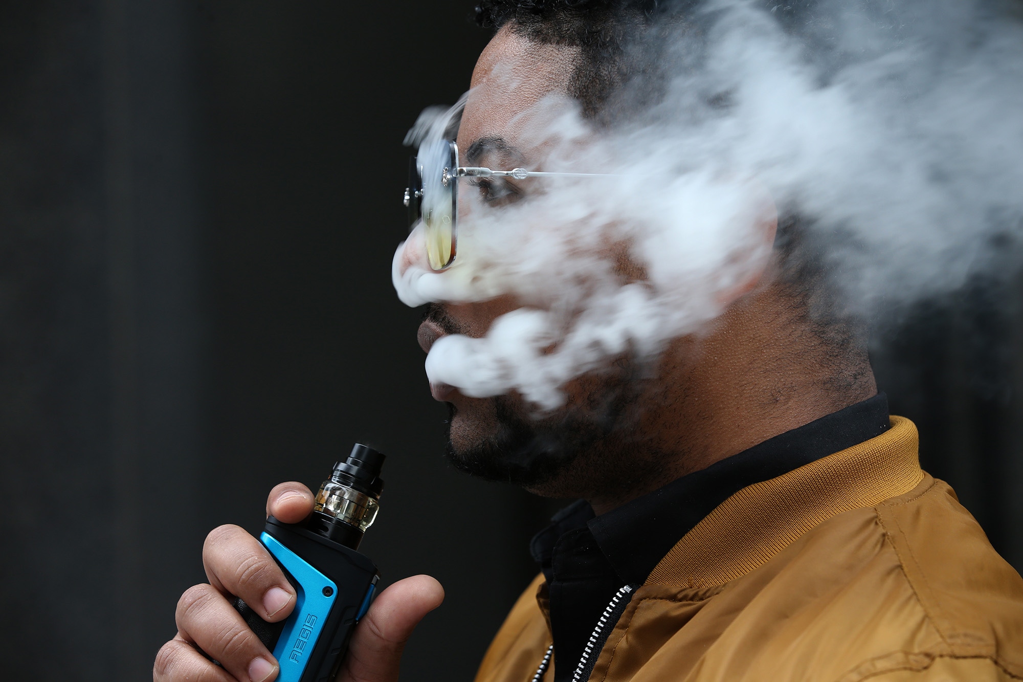 elfbar elfa master akku Vapen en de e-sigaret: wat is het en is het slecht voor je?