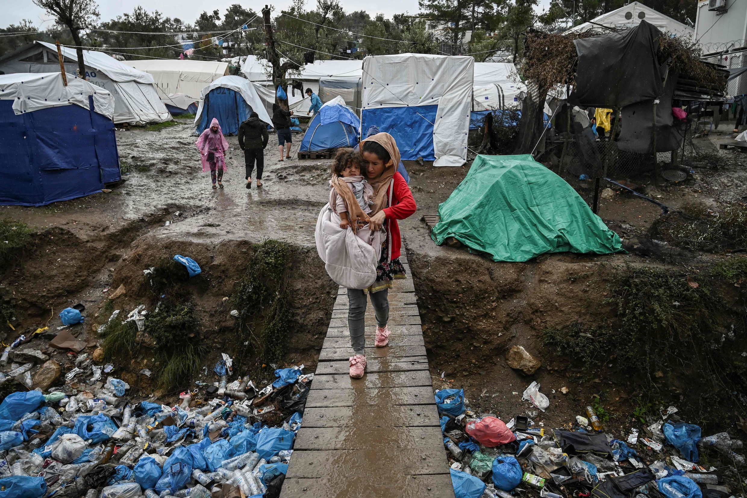 het-vluchtelingenkamp-moria-op-het-griekse-eiland-lesbos-26