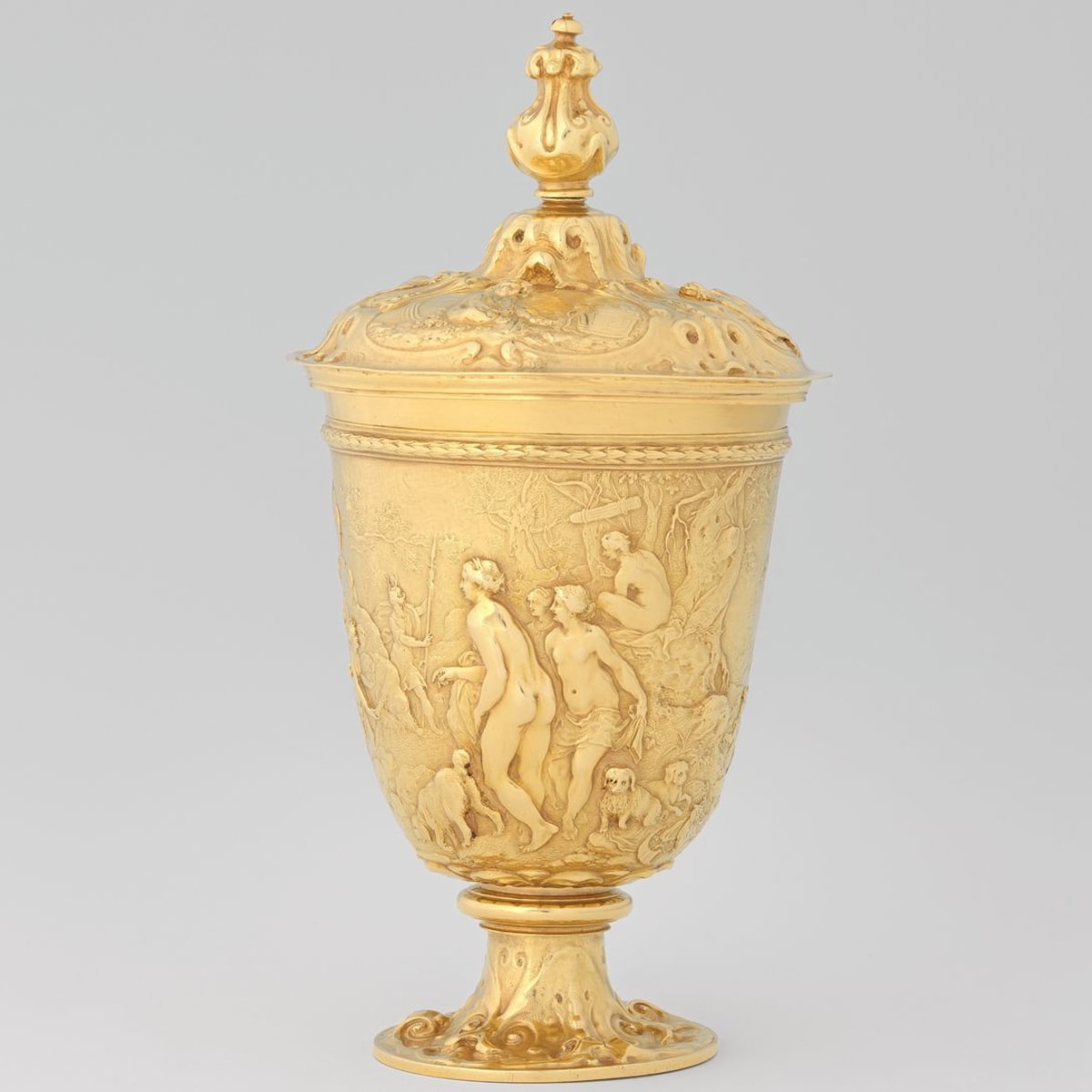 Rijksmuseum verwerft 17de-eeuwse gouden bokaal van Paulus van