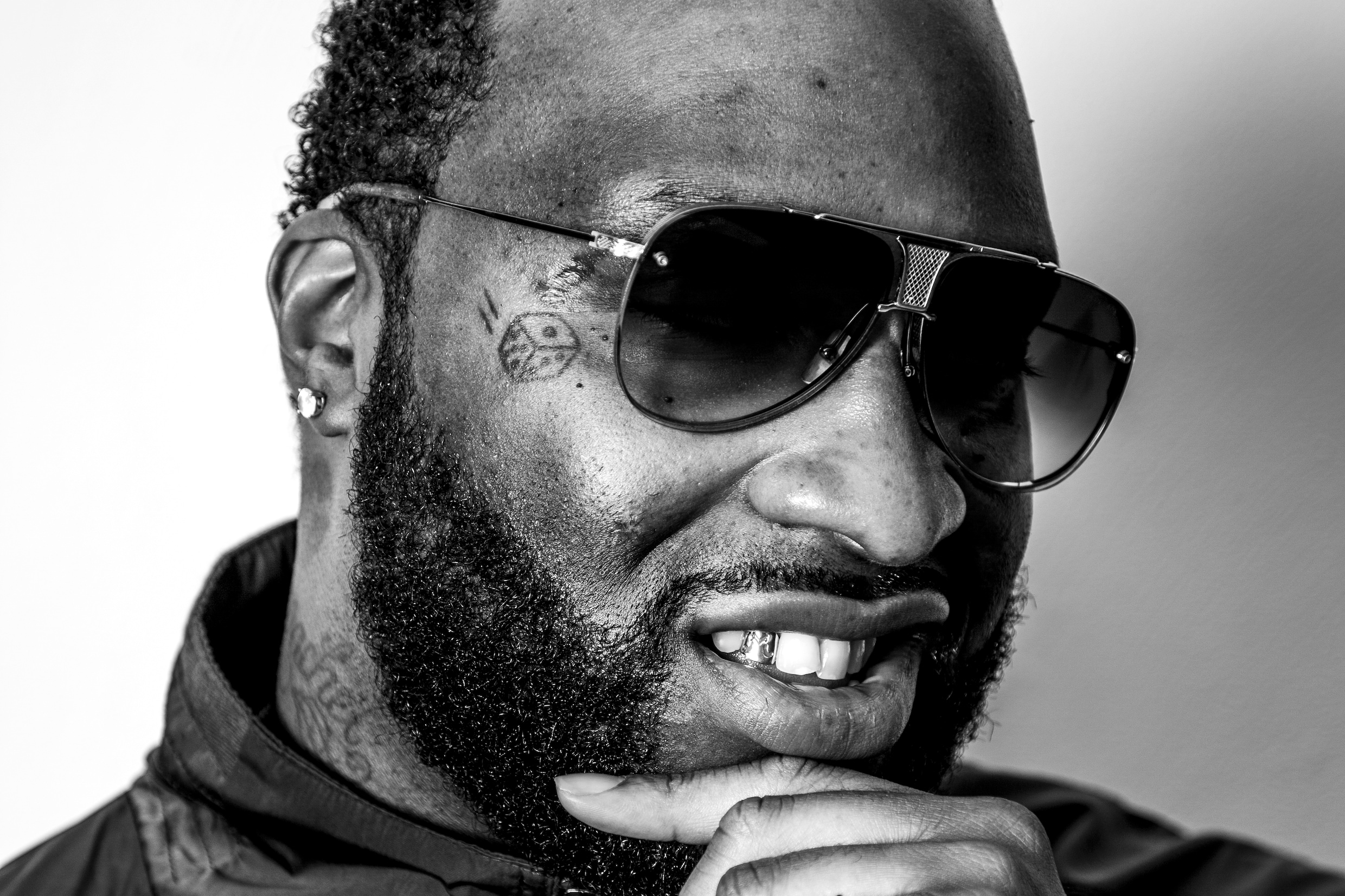 Acteur Lexxxus ‘Tien jaar geleden was ik een grote boze neger. Nu ben