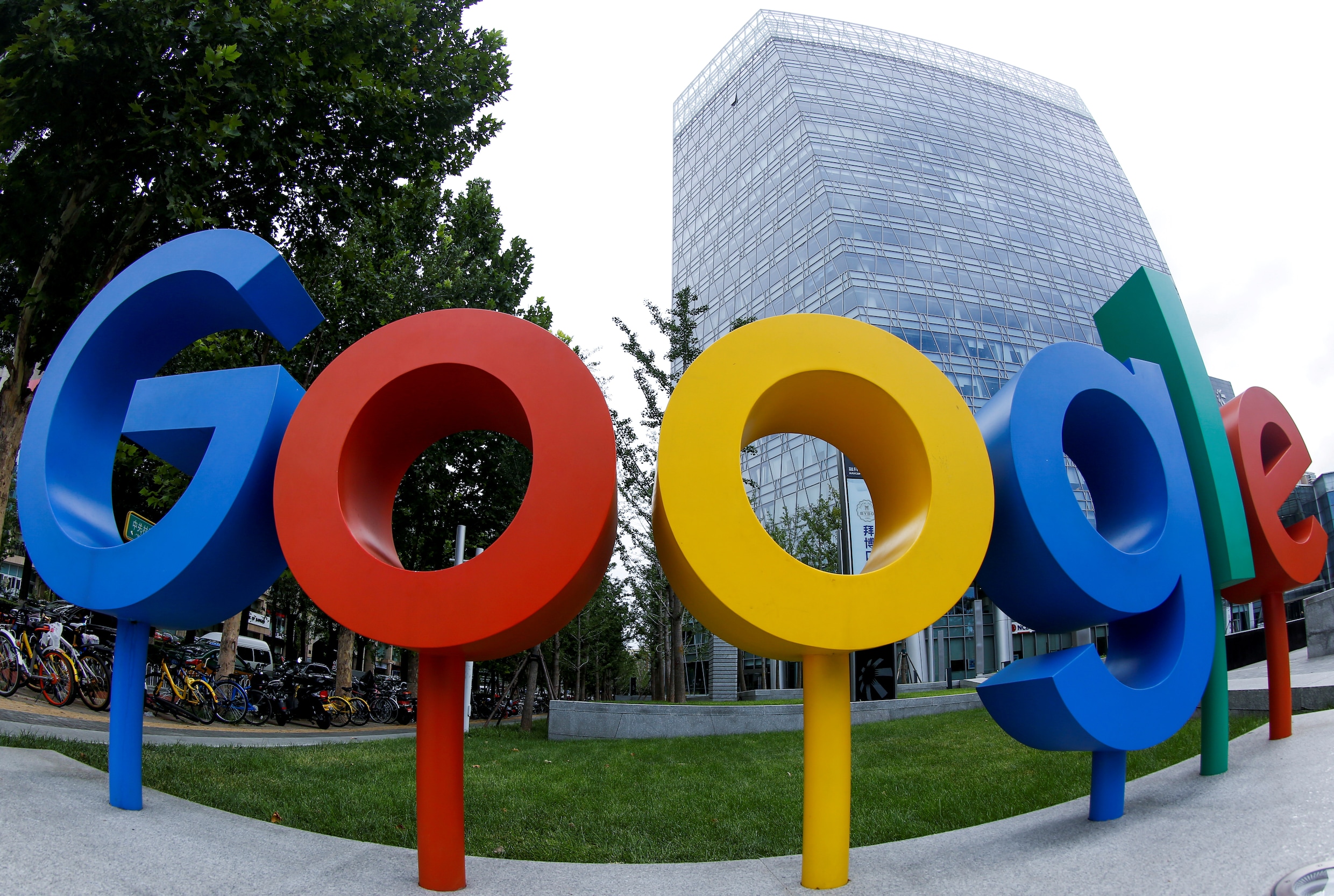Google verwijdert 2.500 YouTube-accounts wegens pro-Chinese desinformatie