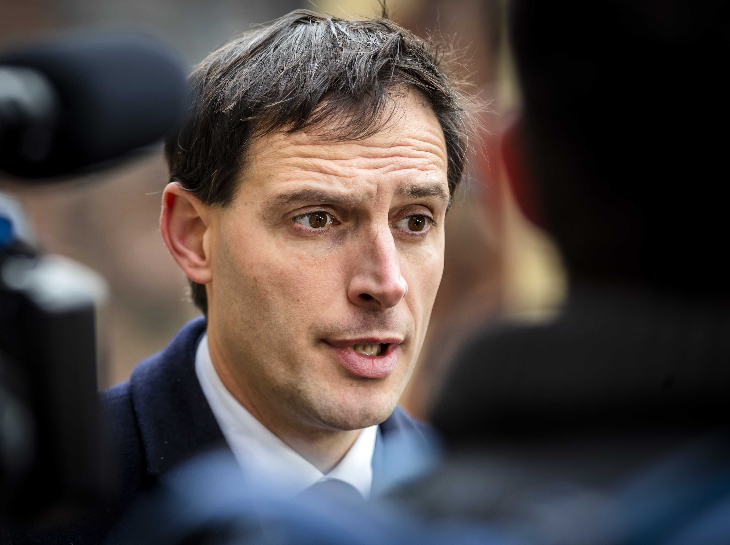 Hoekstra negeert oproep tot ongeremde inzet EU-fondsen tegen coronacatastrofe.