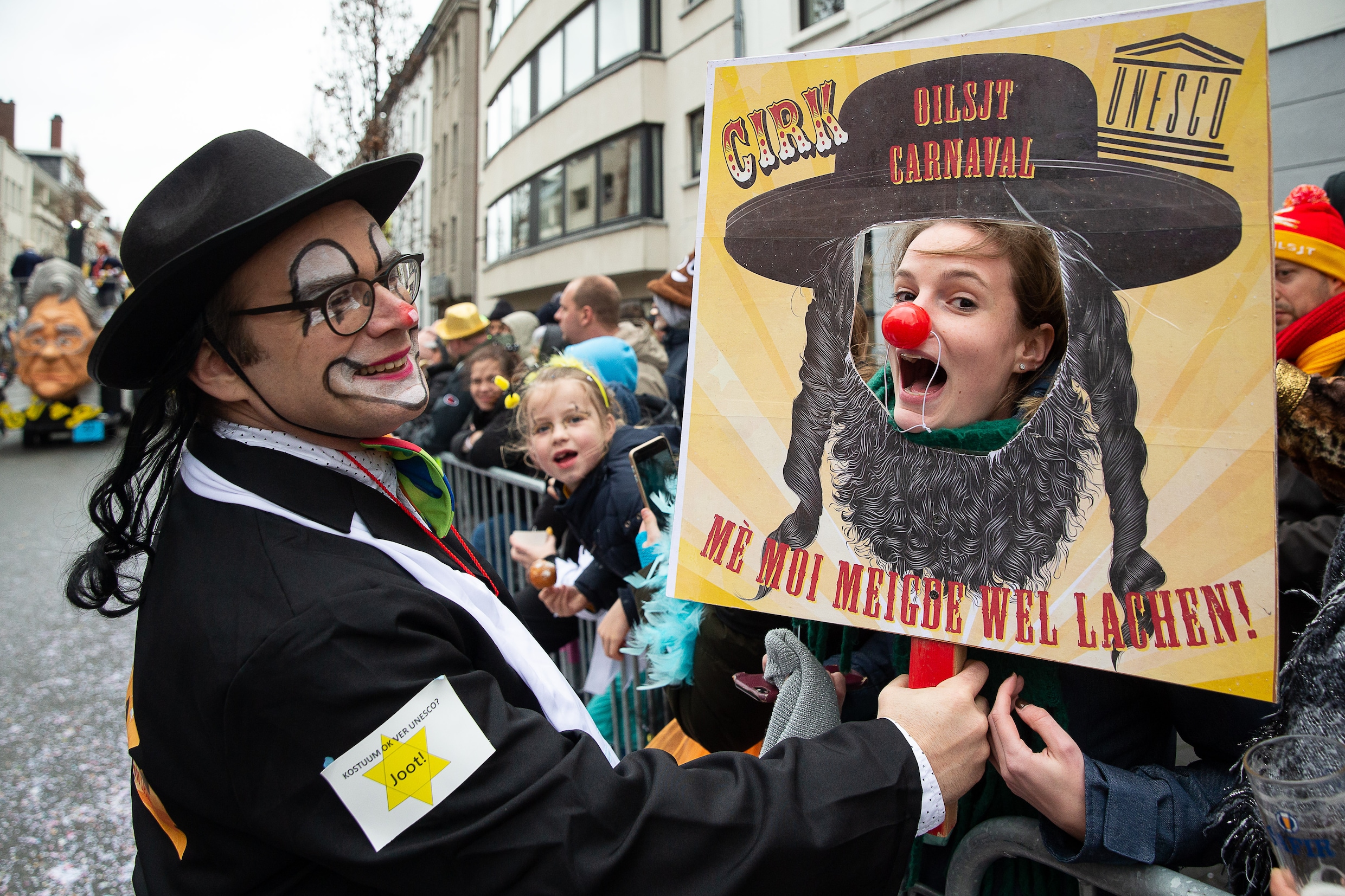 carnaval-in-aalst-heeft-lak-aan-alle-verwijten-over-joodse-karikaturen