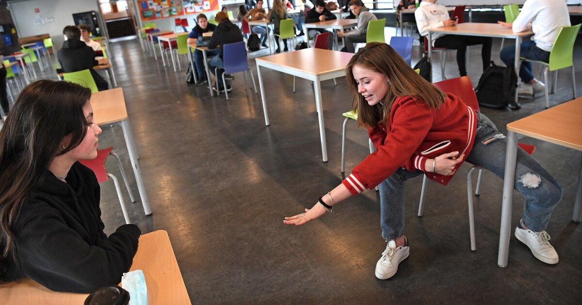 Middelbare Scholen Creatief Bij Heropening: ‘Ook De Theaterfoyer Wordt ...