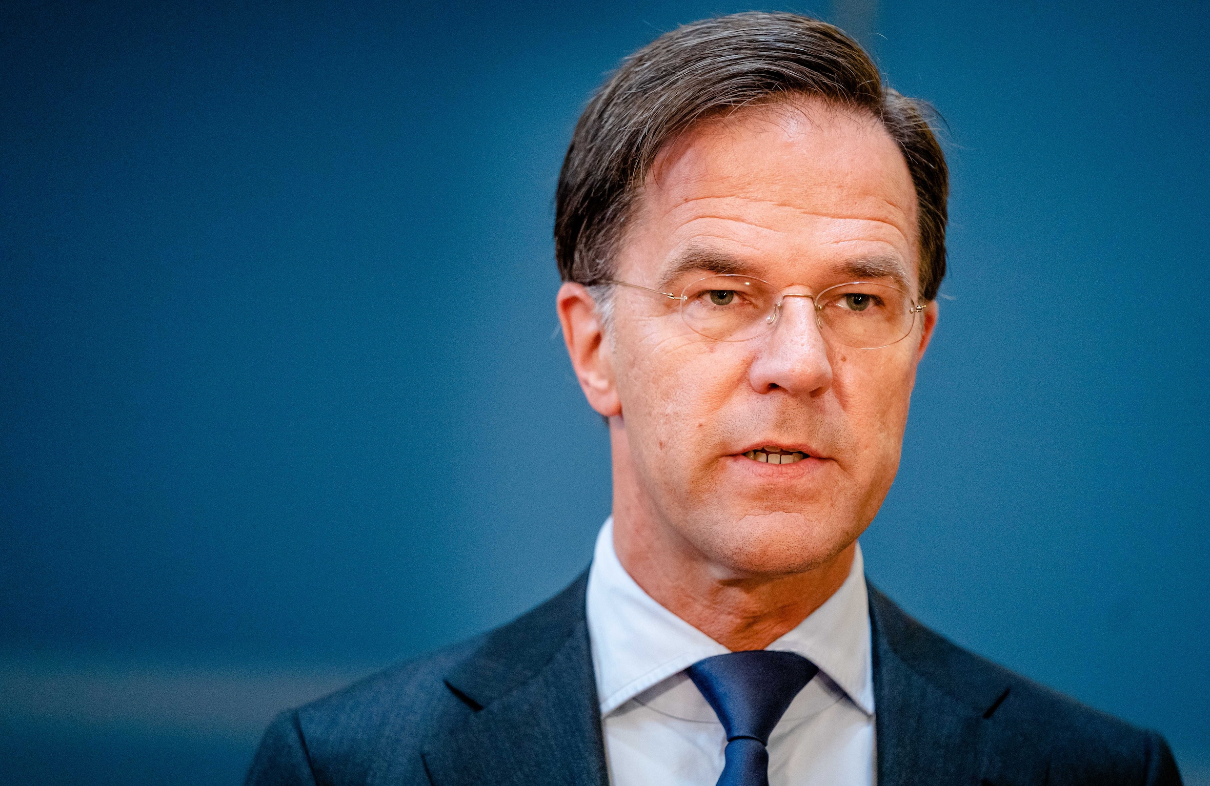 Demissionair, maar toch drie nieuwe bewindslieden: hoe het kabinet ...