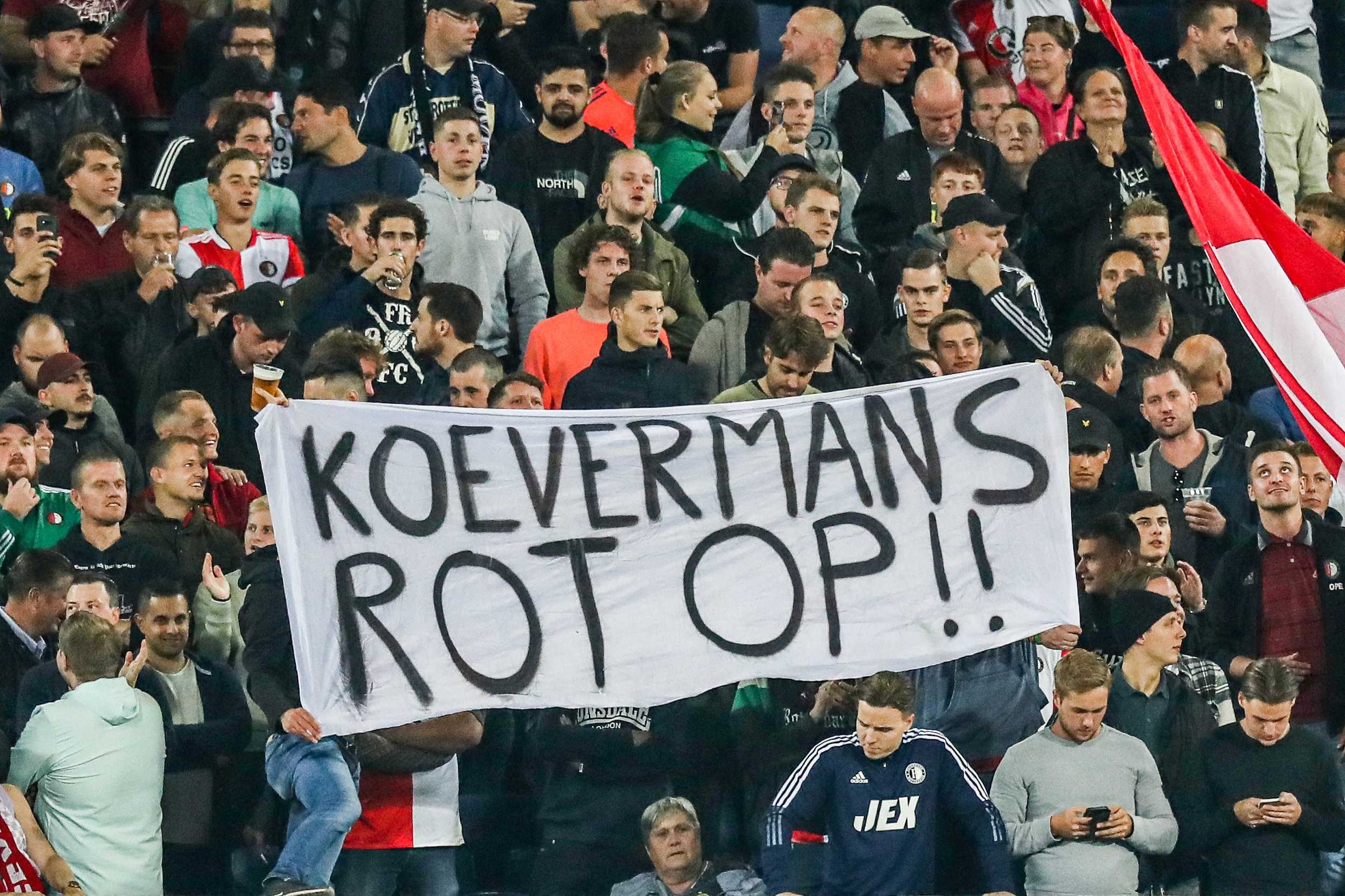 Feyenoord Directeur Koevermans Stapt Op Na Bedreigingen Voetbalbond