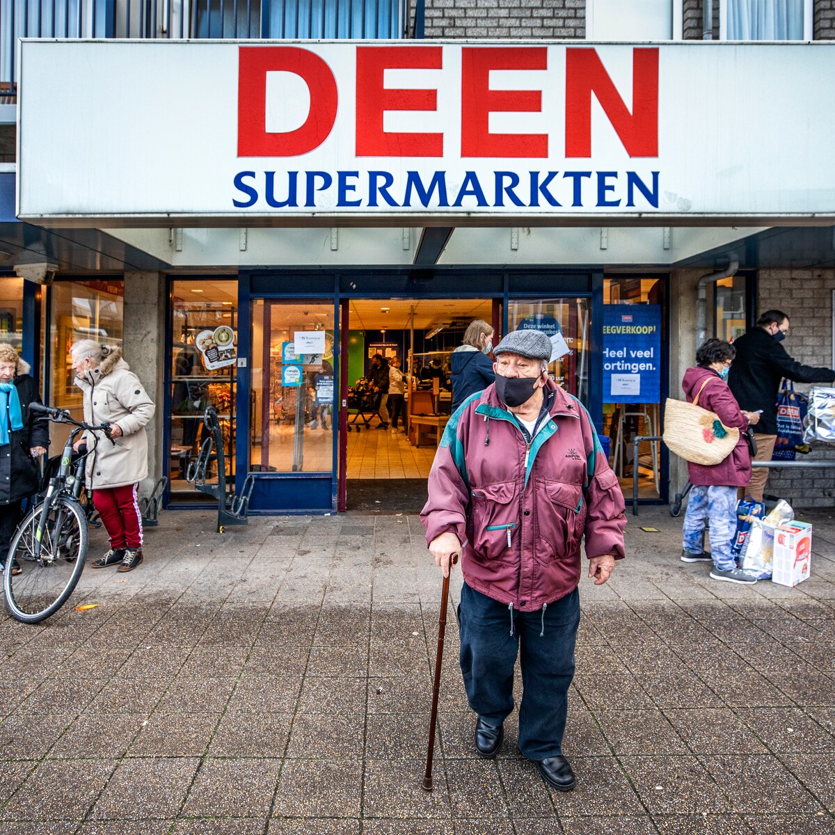 Na 88 jaar sluit familie Deen de laatste supermarkt. Groente was hier altijd vers de Volkskrant