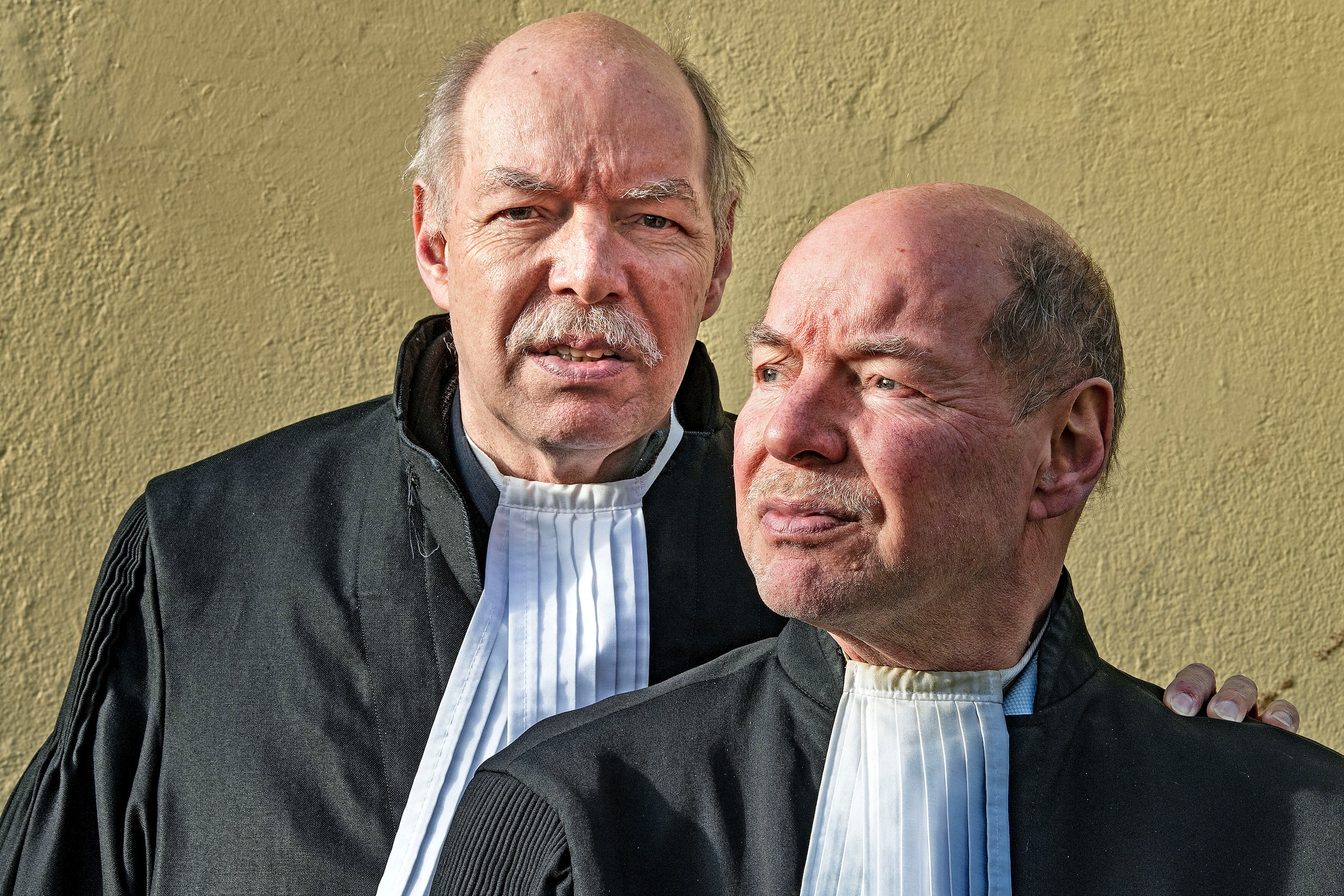 de-advocaten-en-tweelingbroers-wim-en-hans-anker