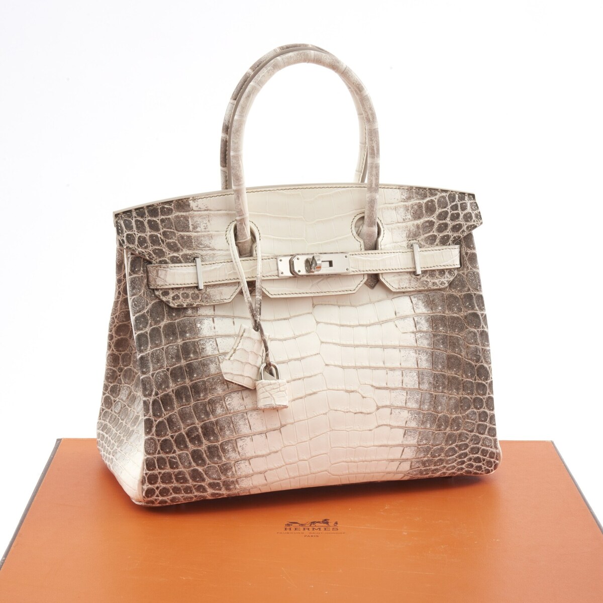 Twintig uur werken aan een Hermes tas zo wordt de kostbare Kelly bag gemaakt de Volkskrant