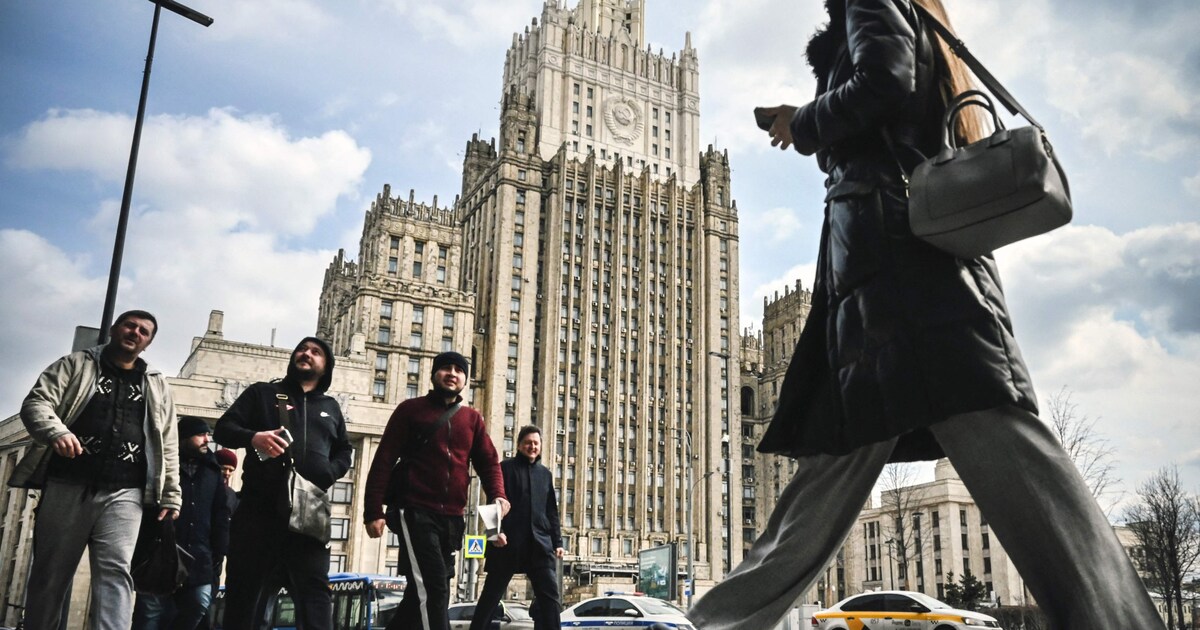 Russen afschilderen als duivels helpt niemand