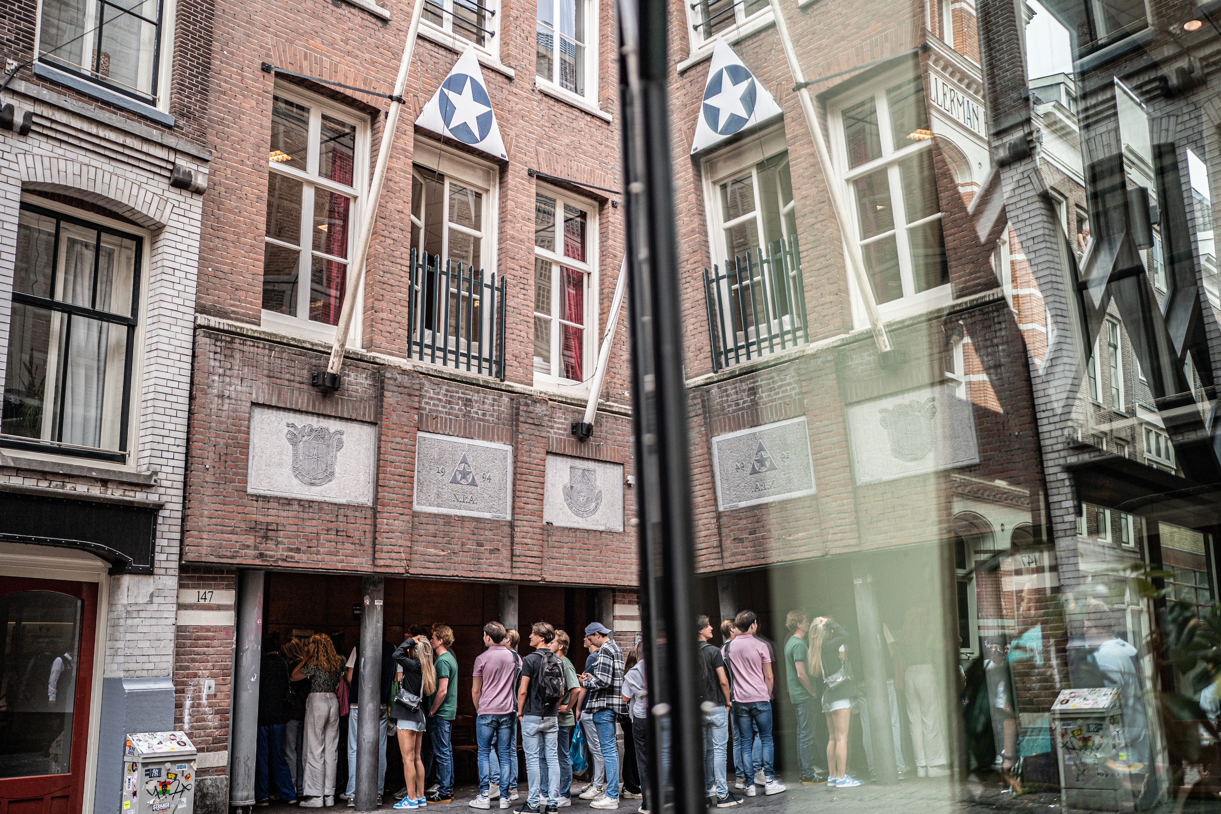 Amsterdams studentencorps biedt leden excuses aan voor structureel ...